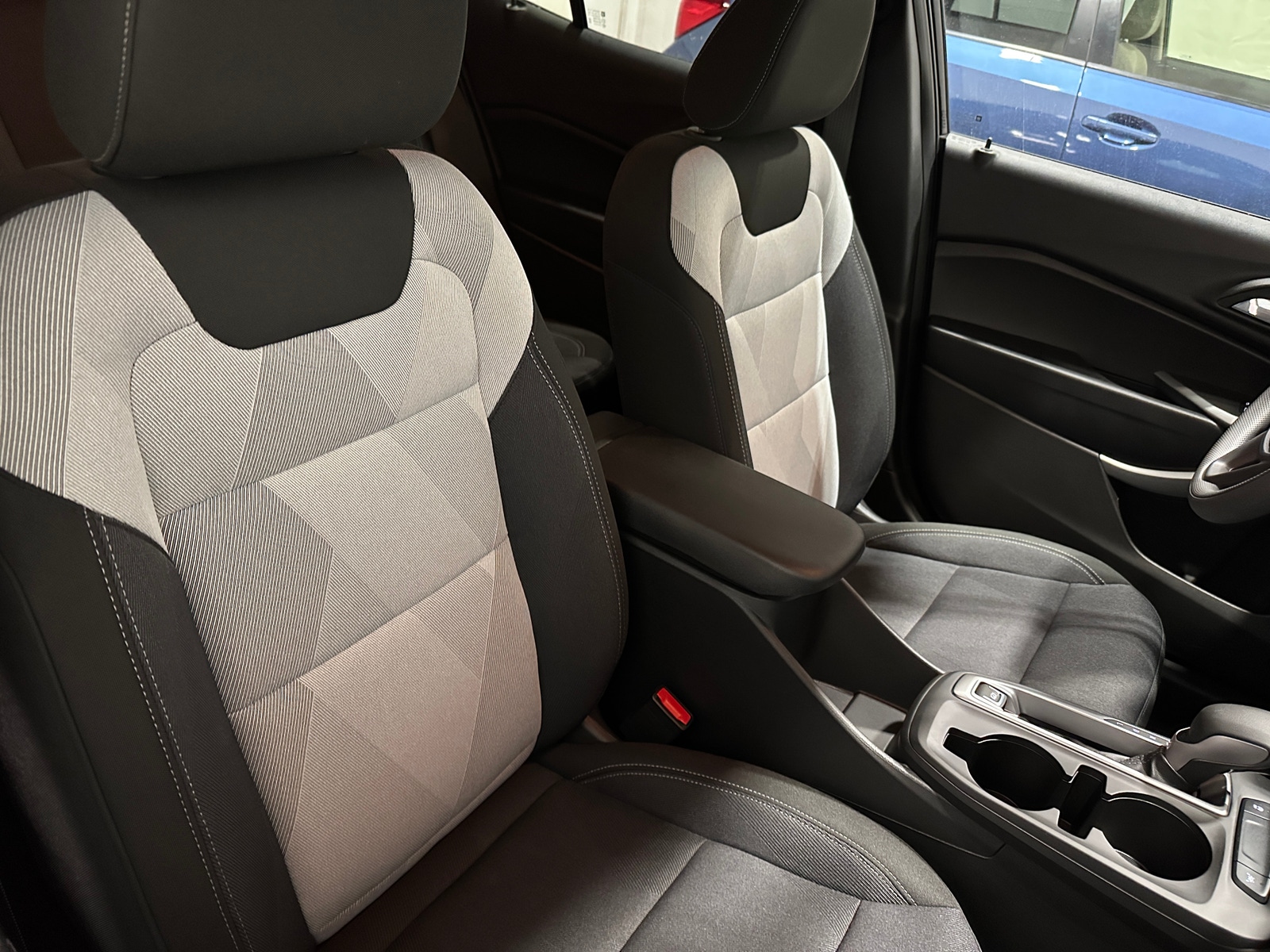 Thumbnail: 2025 Chevrolet Trax - 2