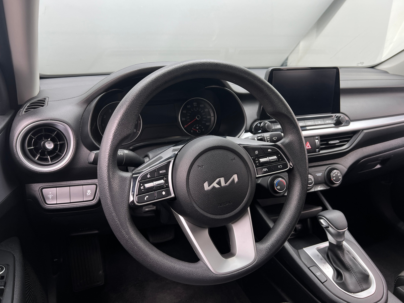 Thumbnail: 2024 Kia Forte - 5