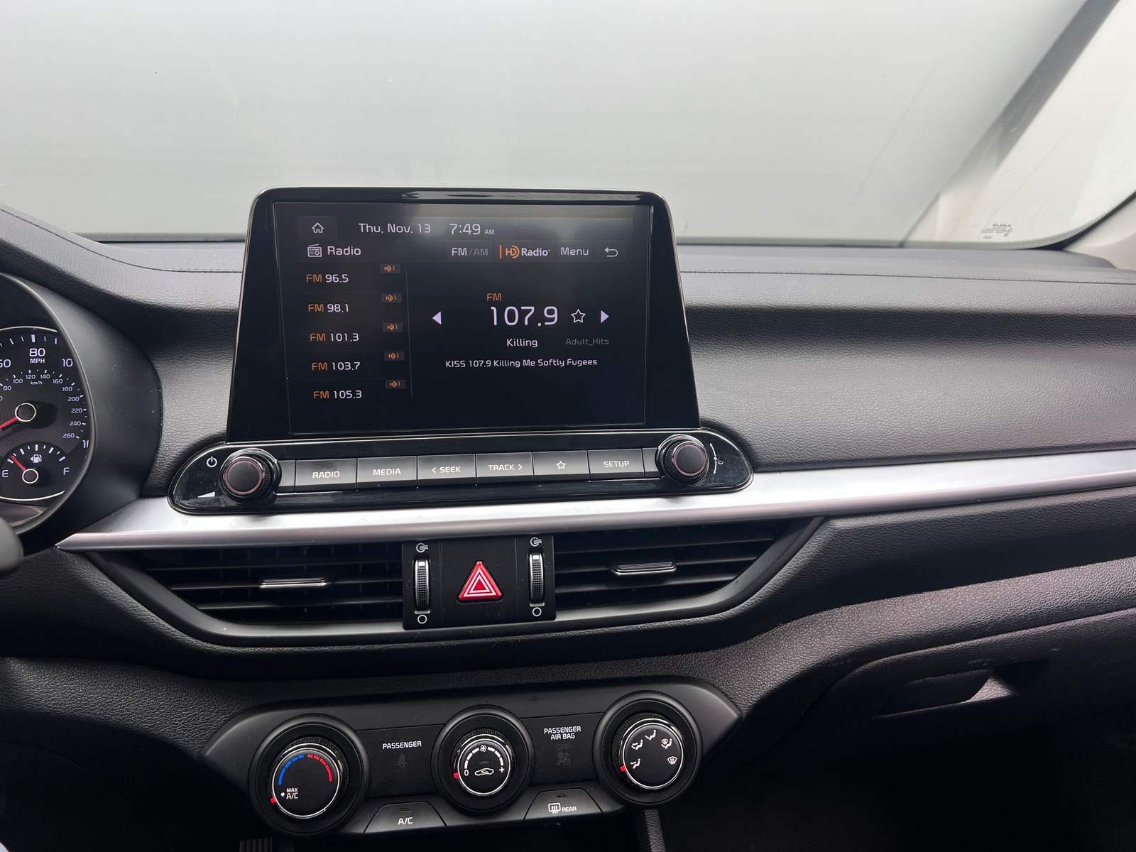 Thumbnail: 2024 Kia Forte - 4