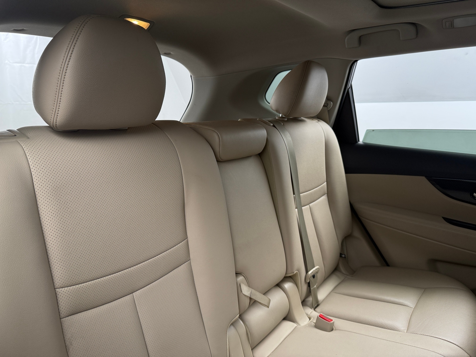 Thumbnail: 2017 Nissan Rogue - 5