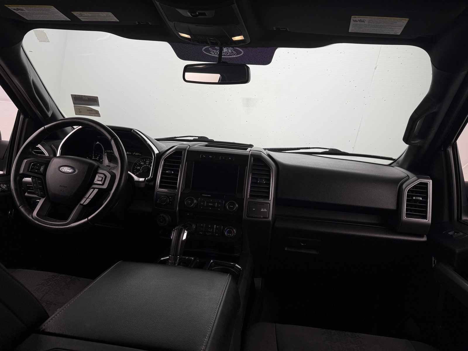 Thumbnail: 2018 Ford Econoline - 3