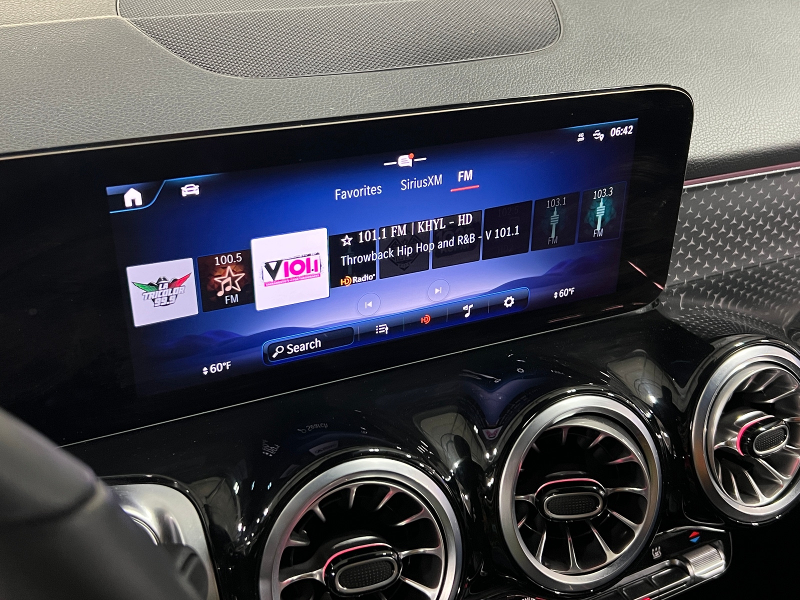 Thumbnail: 2024 Mercedes-Benz EQB - 3