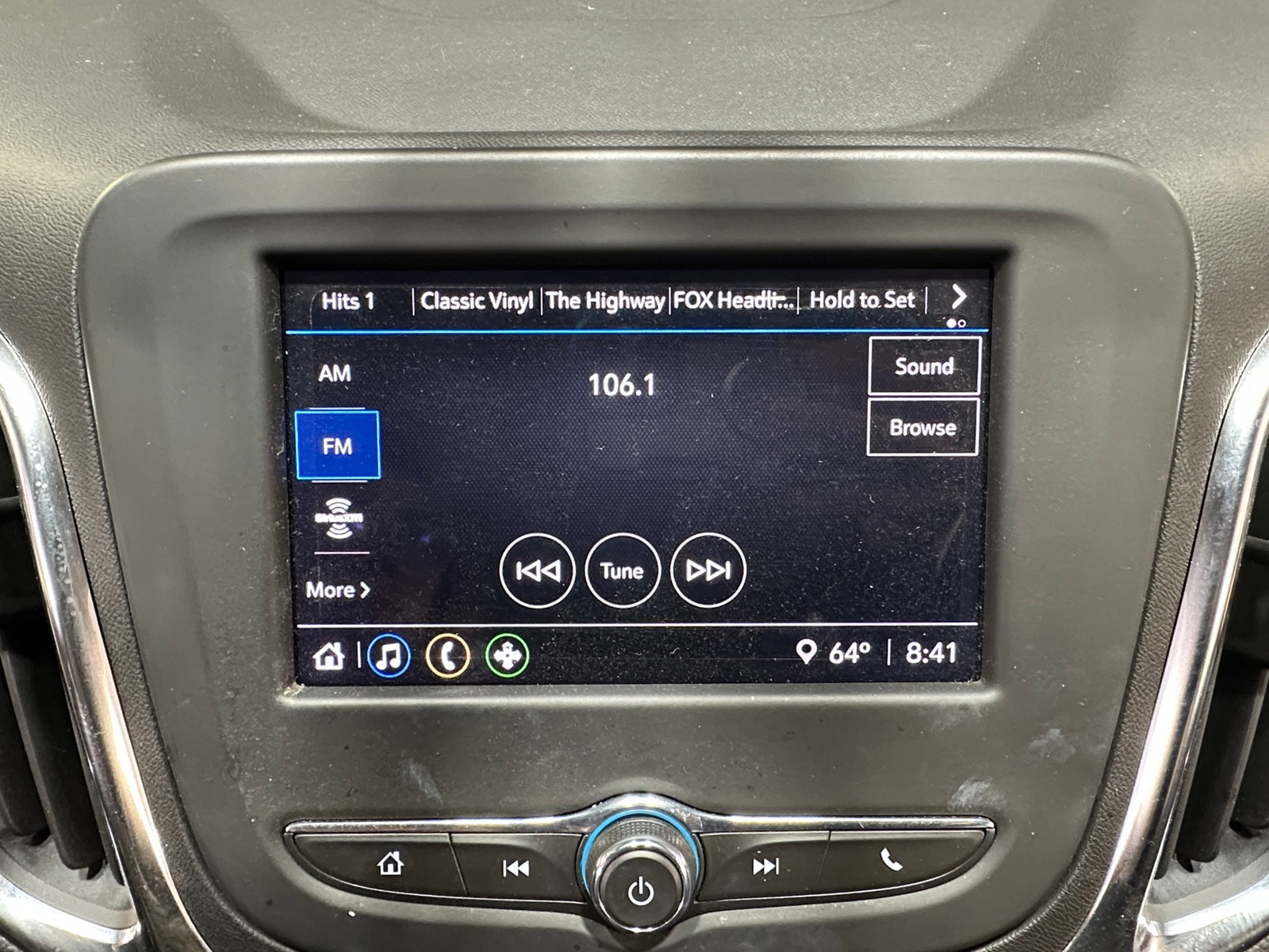 Thumbnail: 2024 Chevrolet Equinox - 4