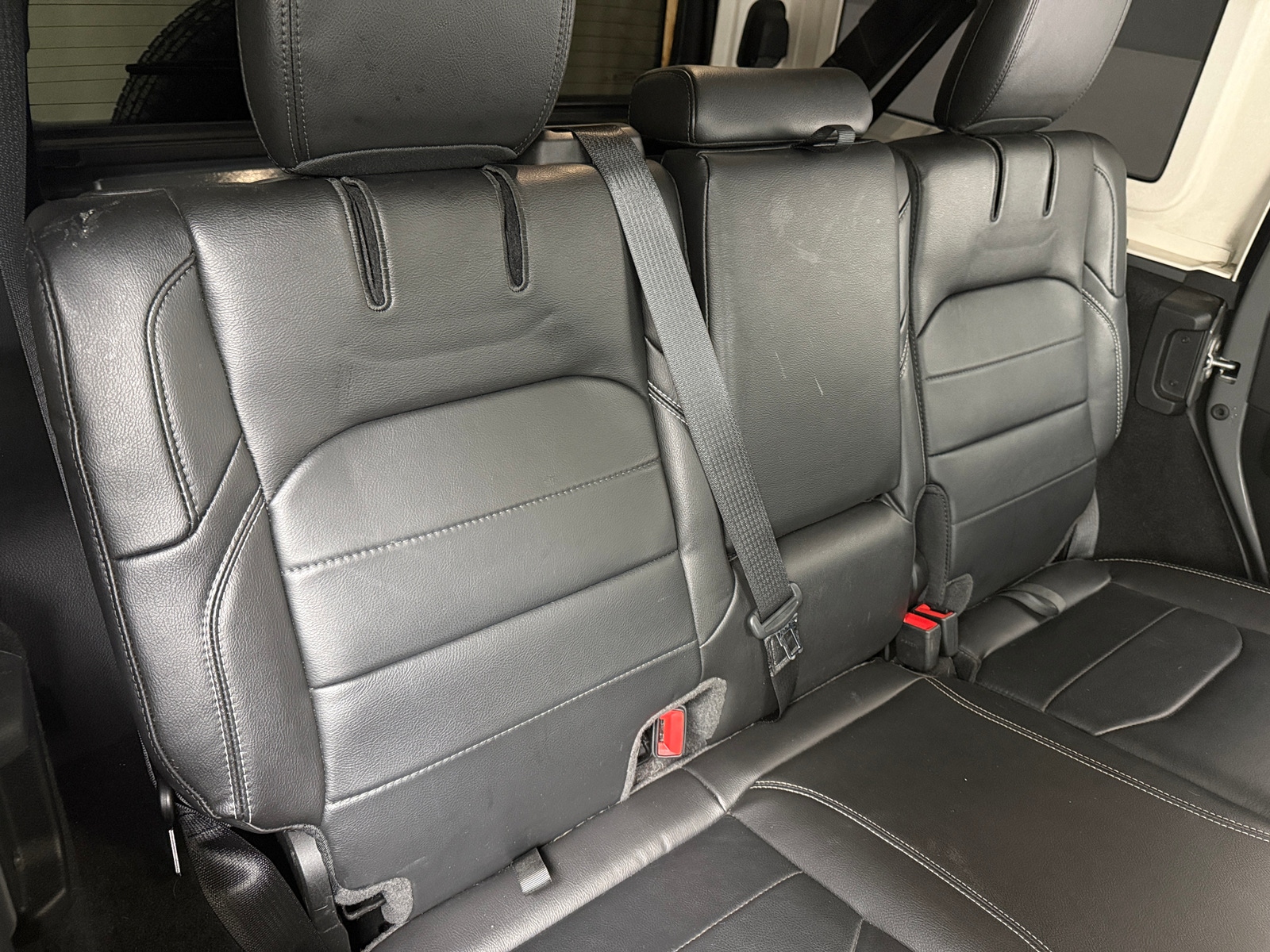 Thumbnail: 2022 Jeep Wrangler - 5