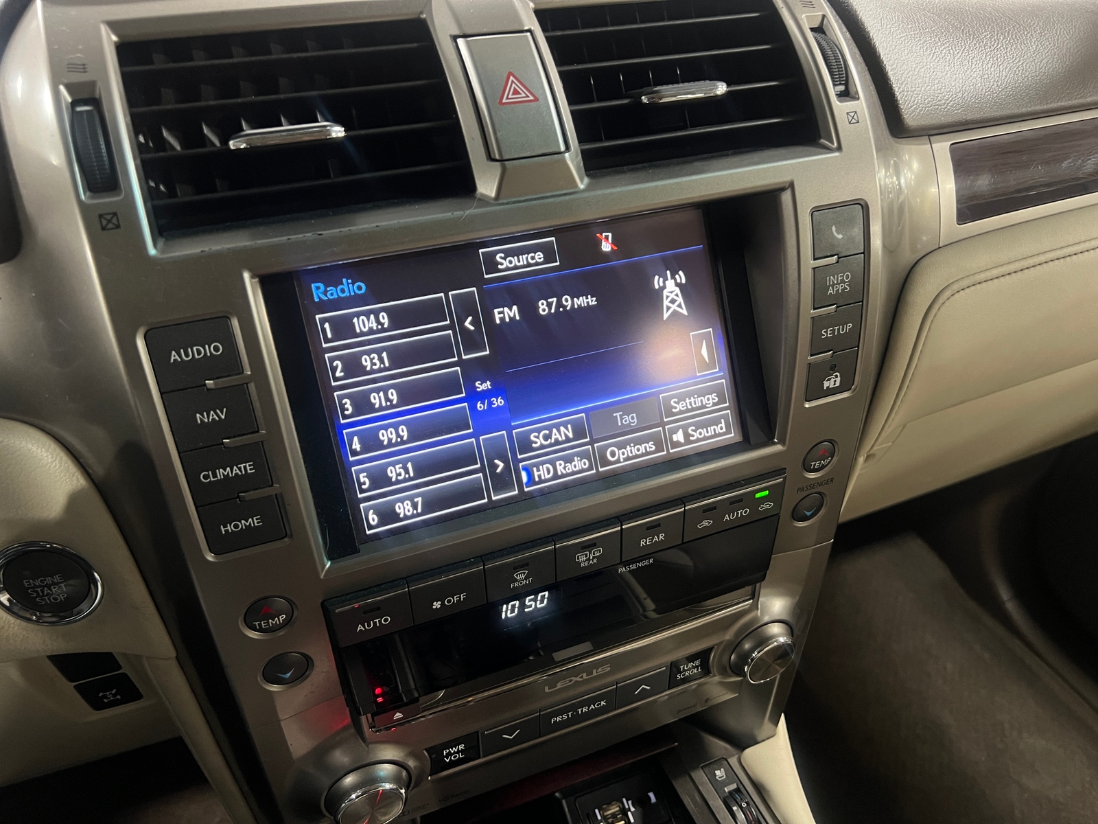 Thumbnail: 2014 Lexus GX - 3