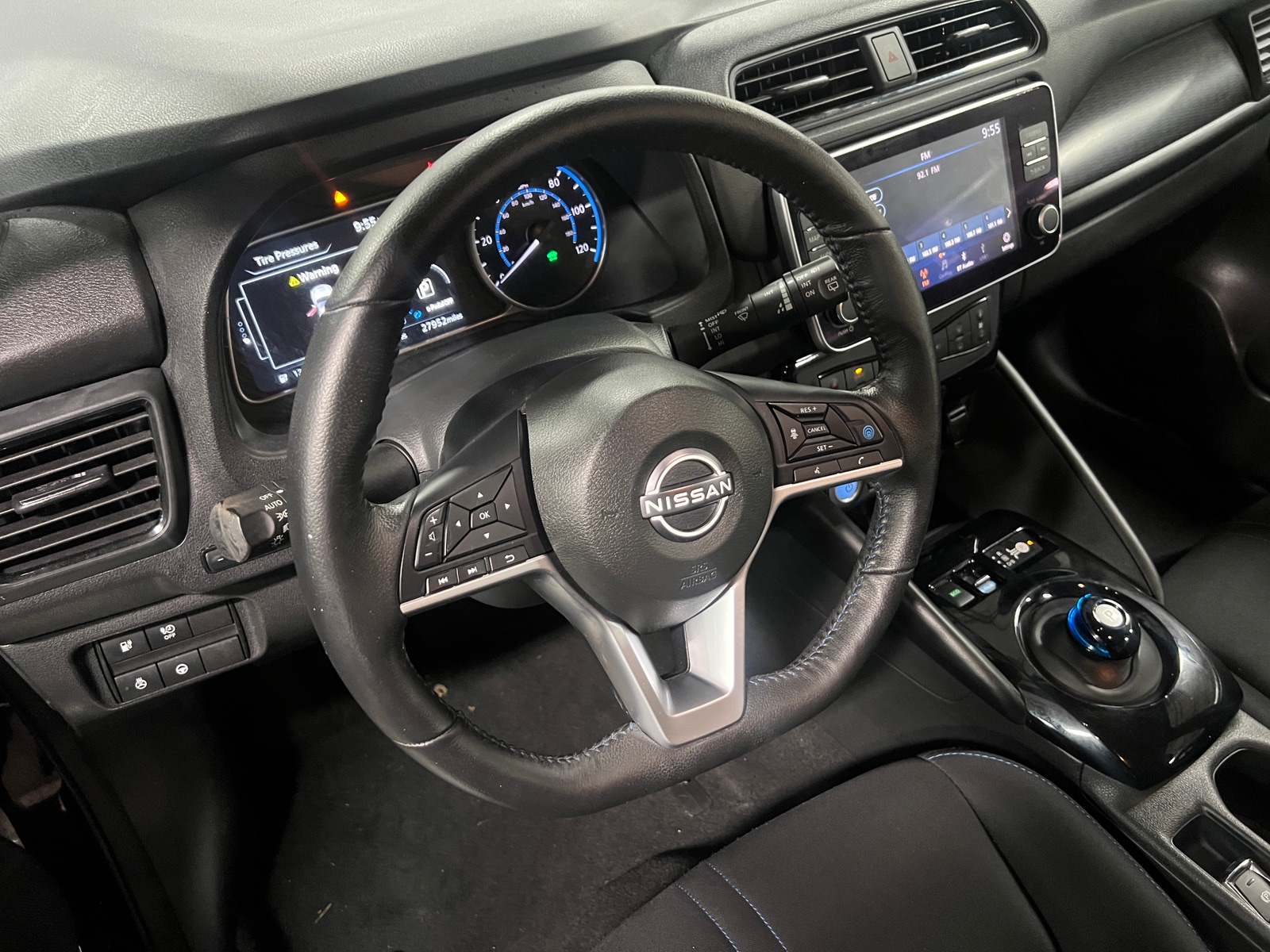 Thumbnail: 2023 Nissan Leaf - 5