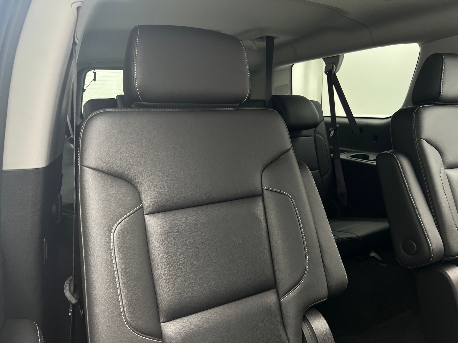 Thumbnail: 2017 Chevrolet Suburban - 5