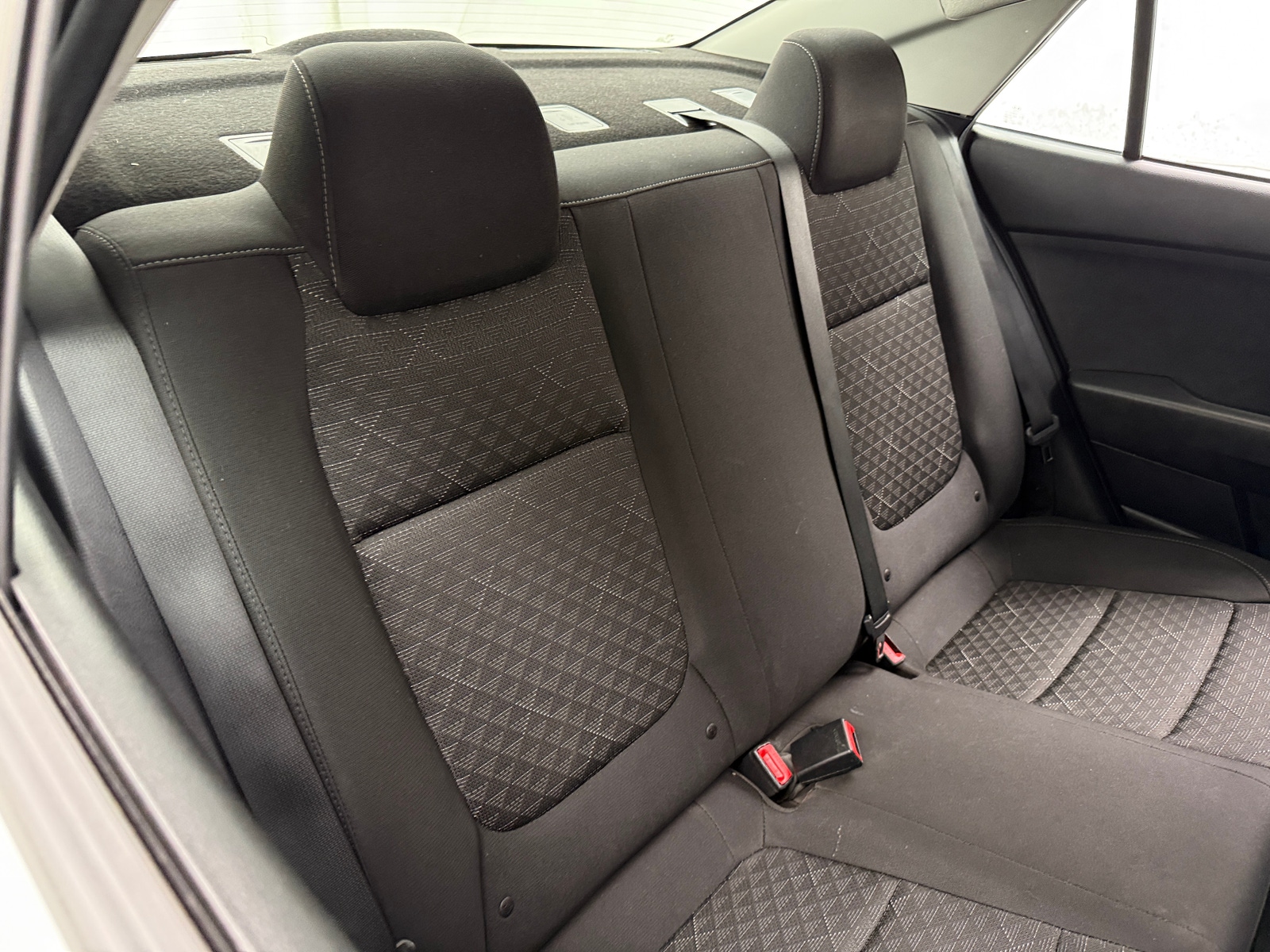 Thumbnail: 2019 Kia Rio - 6