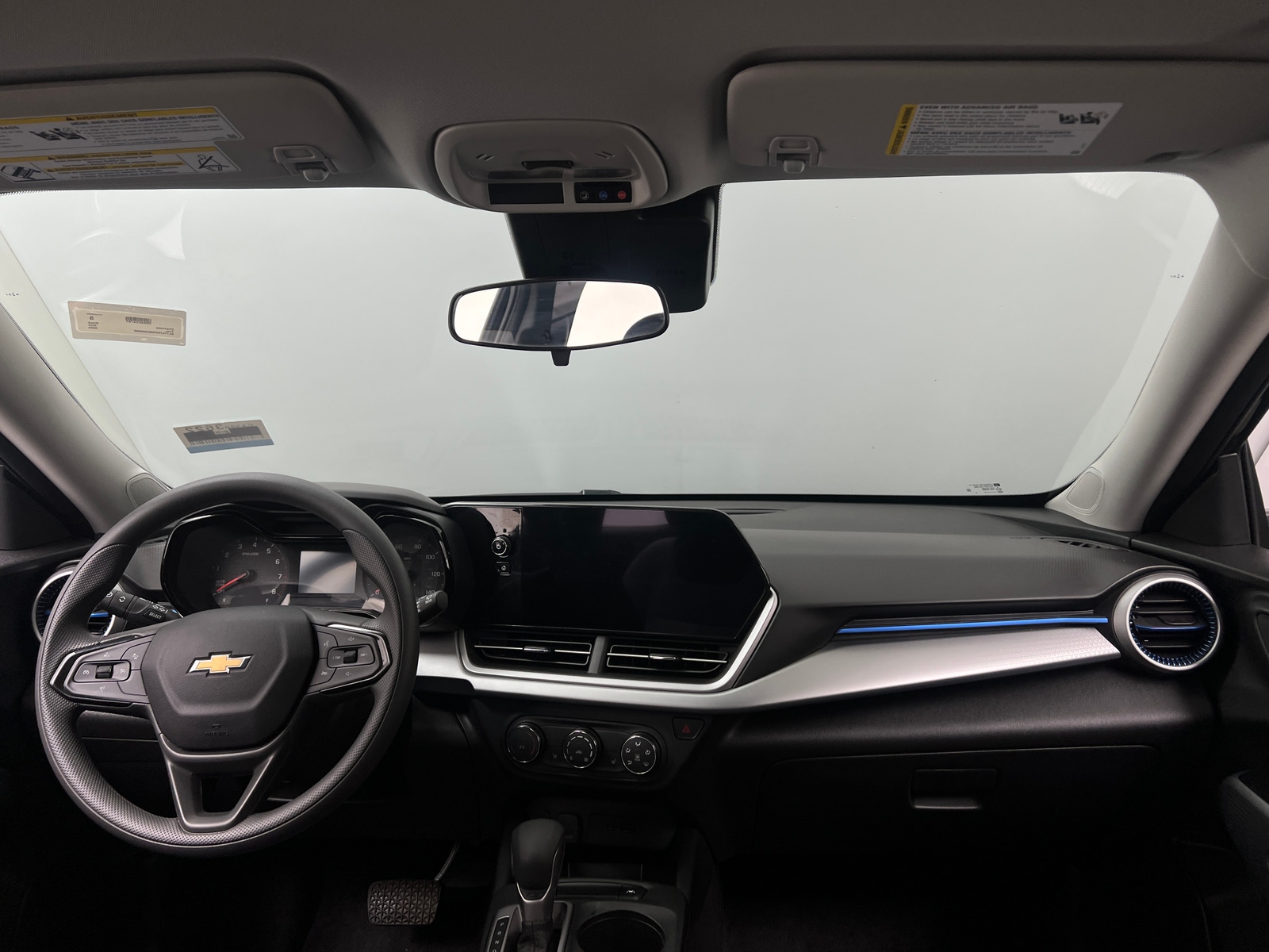 Thumbnail: 2025 Chevrolet Trax - 3