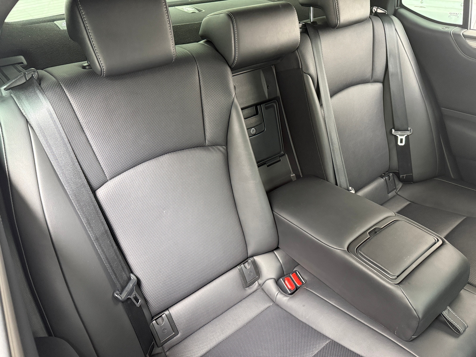 Thumbnail: 2019 Lexus ES - 6