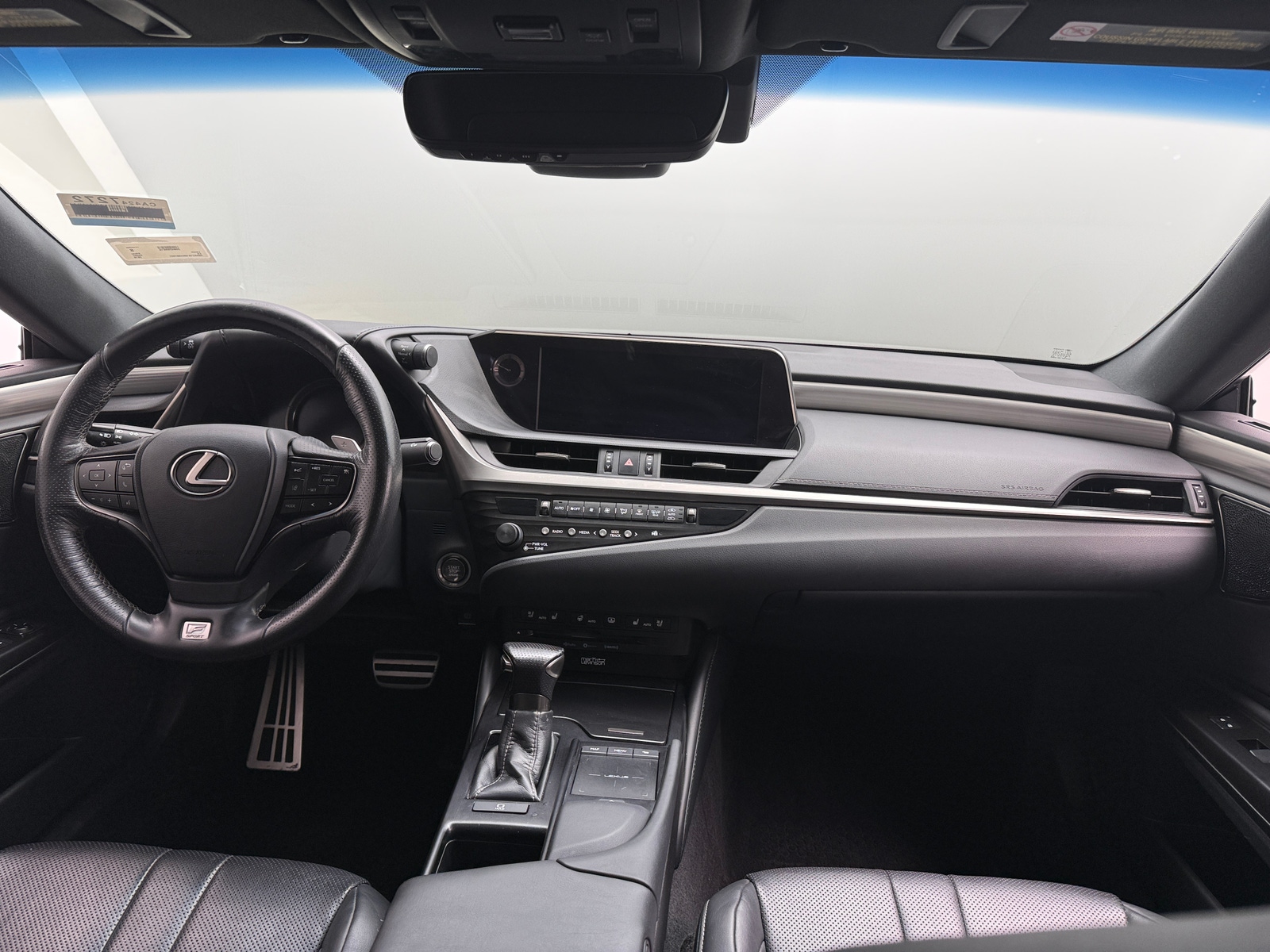 Thumbnail: 2019 Lexus ES - 3