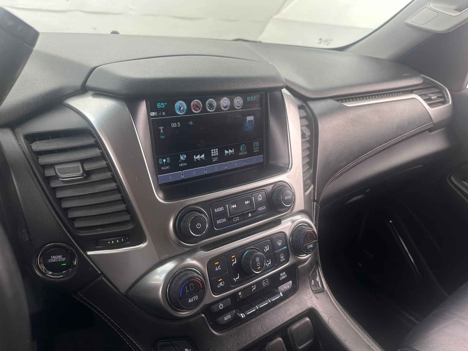 Thumbnail: 2017 Chevrolet Suburban - 3