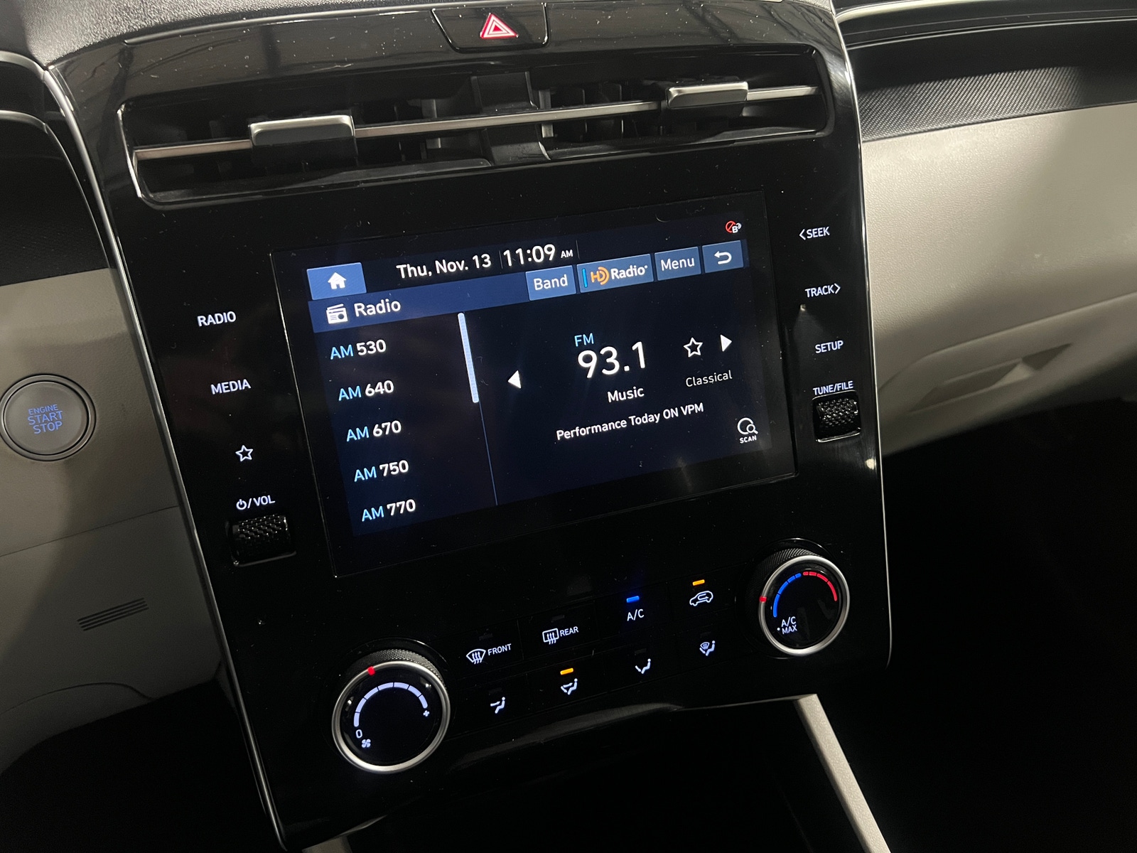 Thumbnail: 2023 Hyundai Tucson - 4