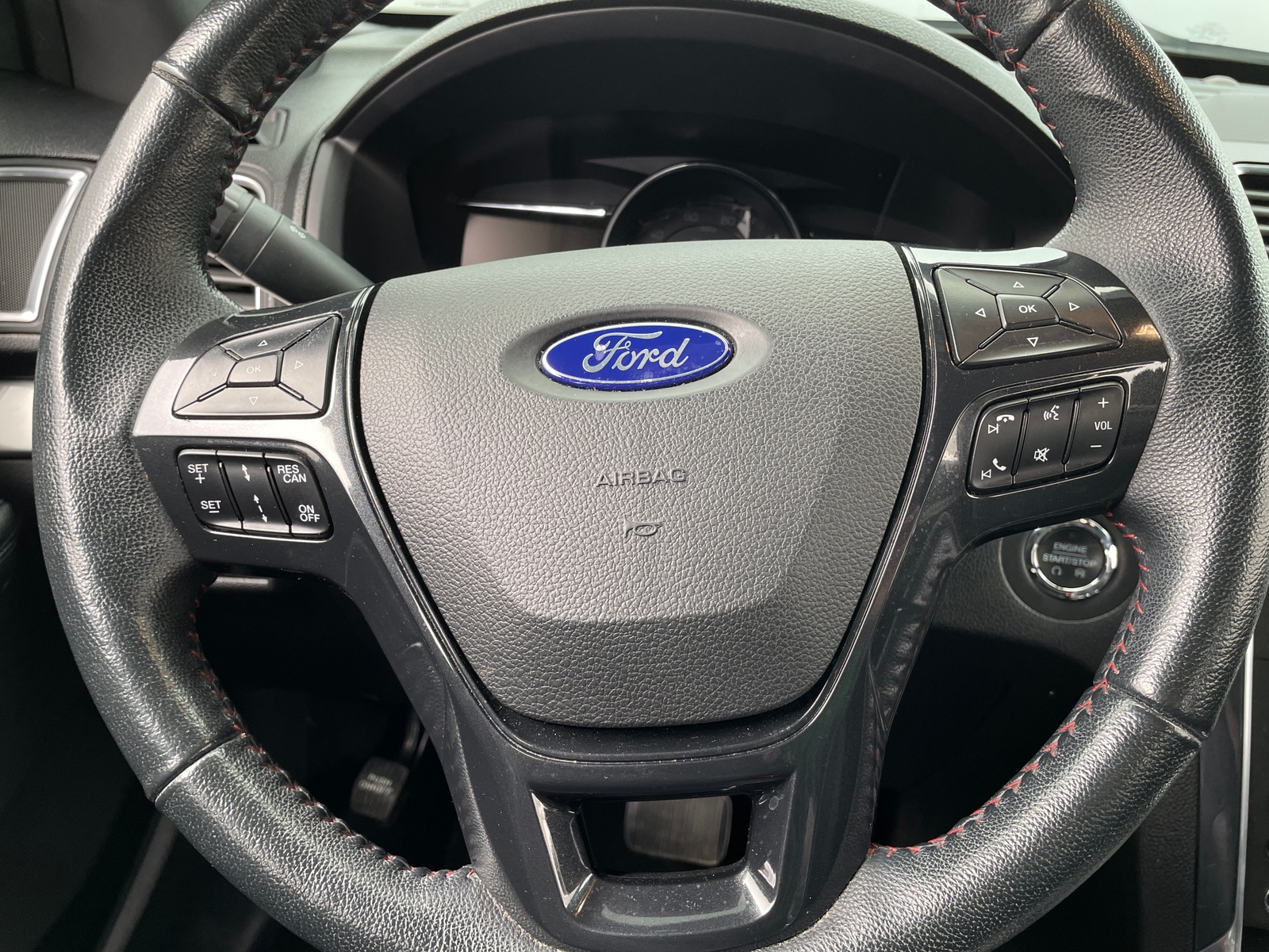 Thumbnail: 2018 Ford Explorer - 4