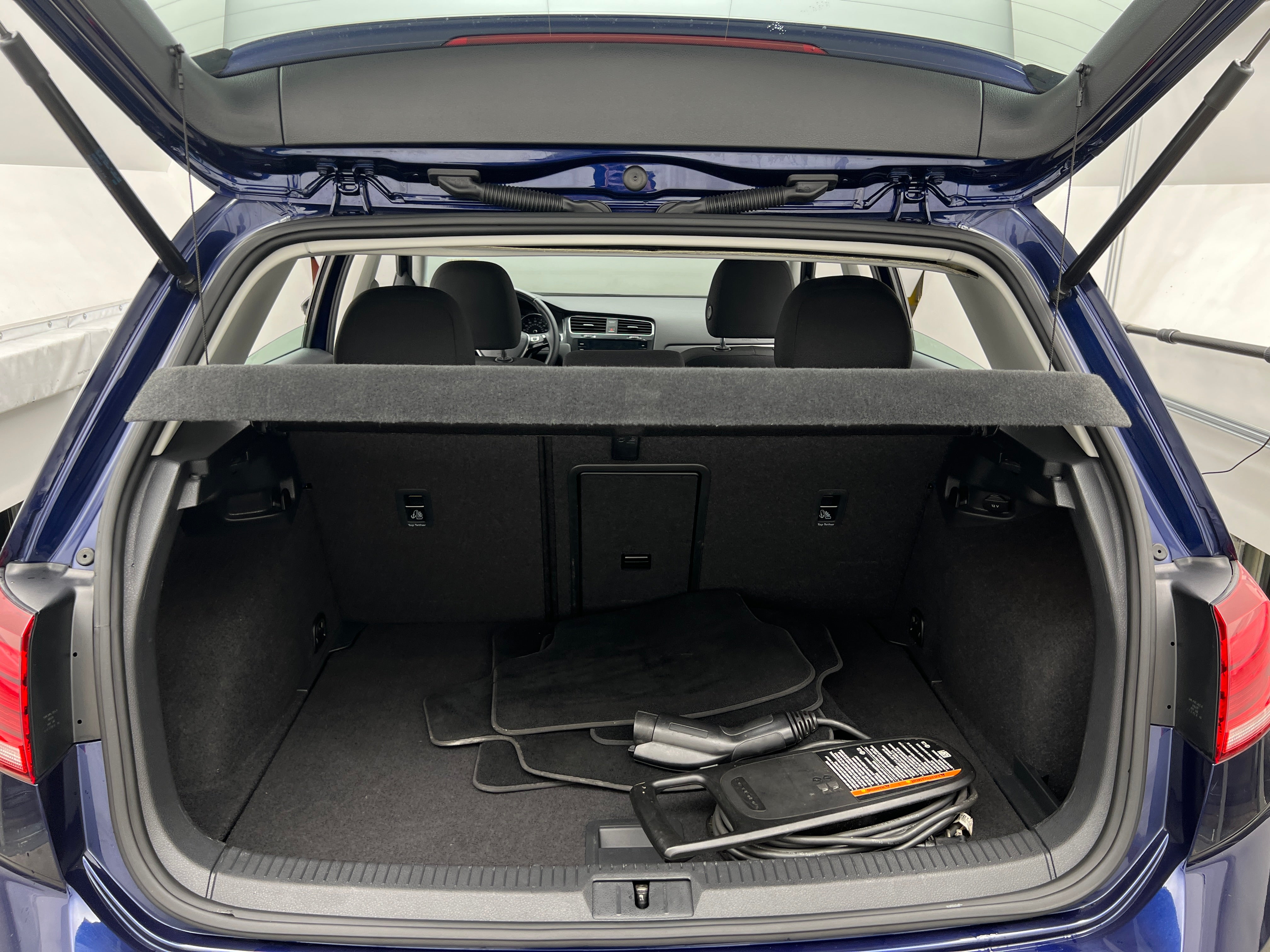 2017 Volkswagen e-Golf