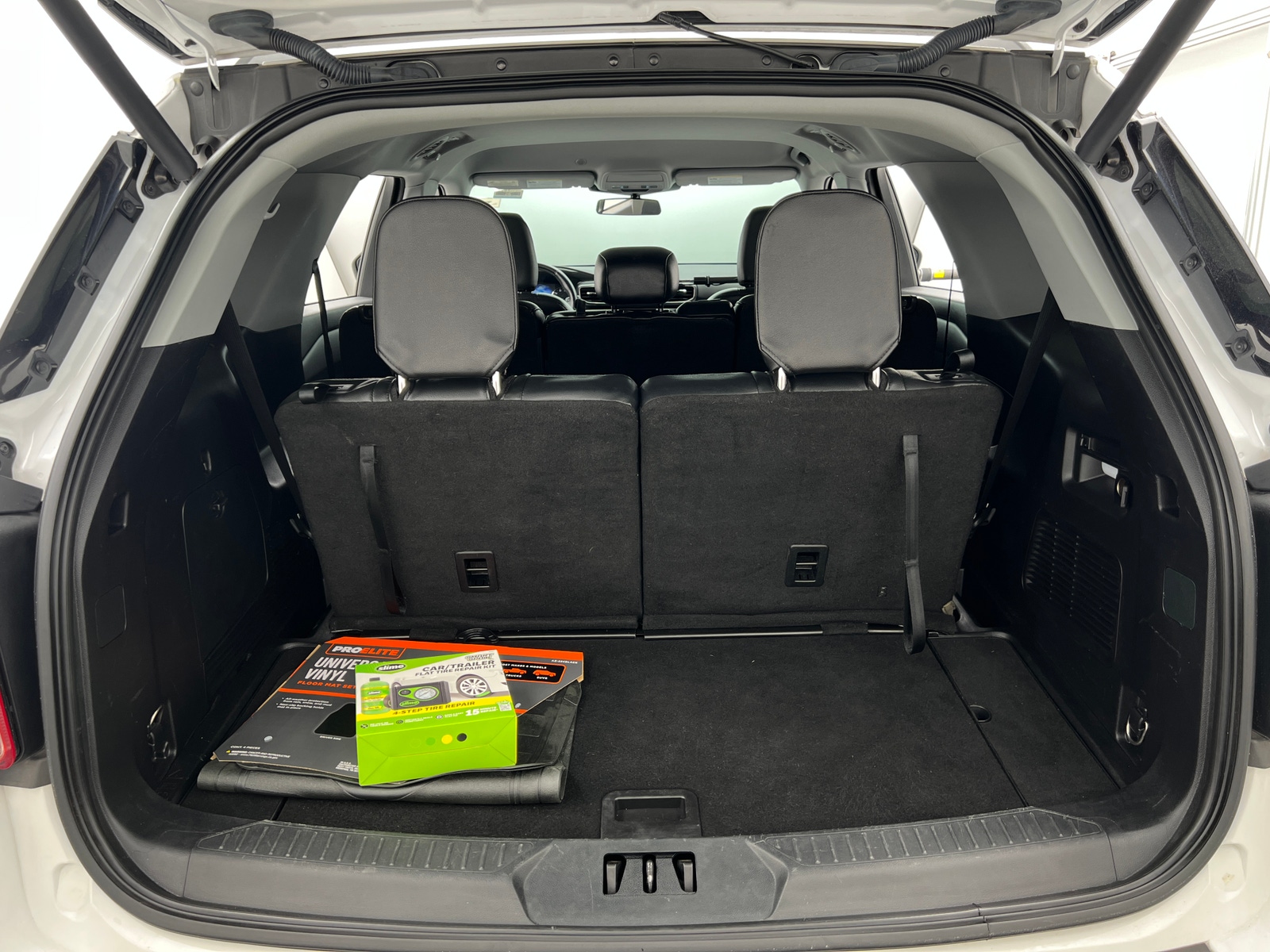 Thumbnail: 2020 Ford Explorer - 6