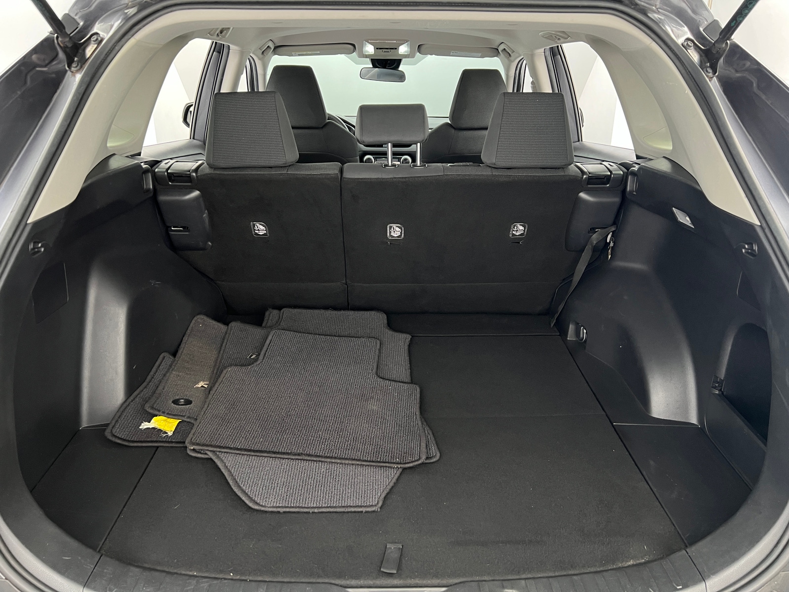 Thumbnail: 2021 Toyota RAV4 - 7