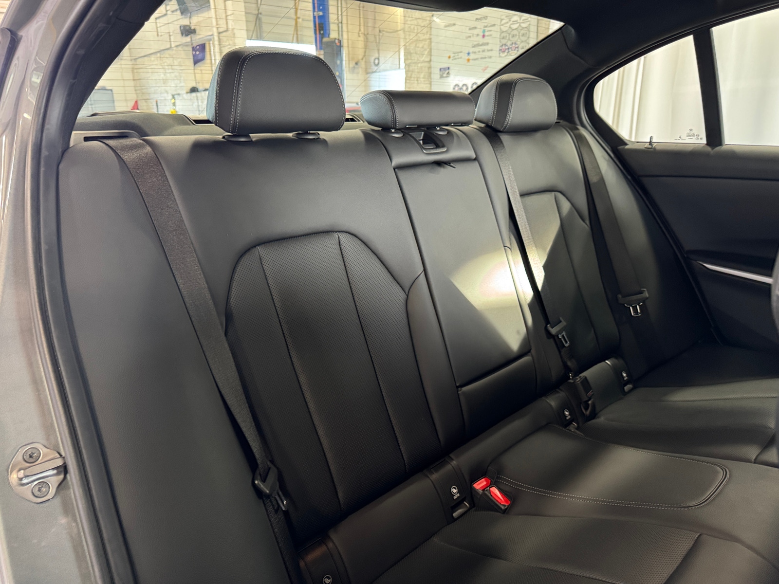 Thumbnail: 2023 BMW 3 Series - 5