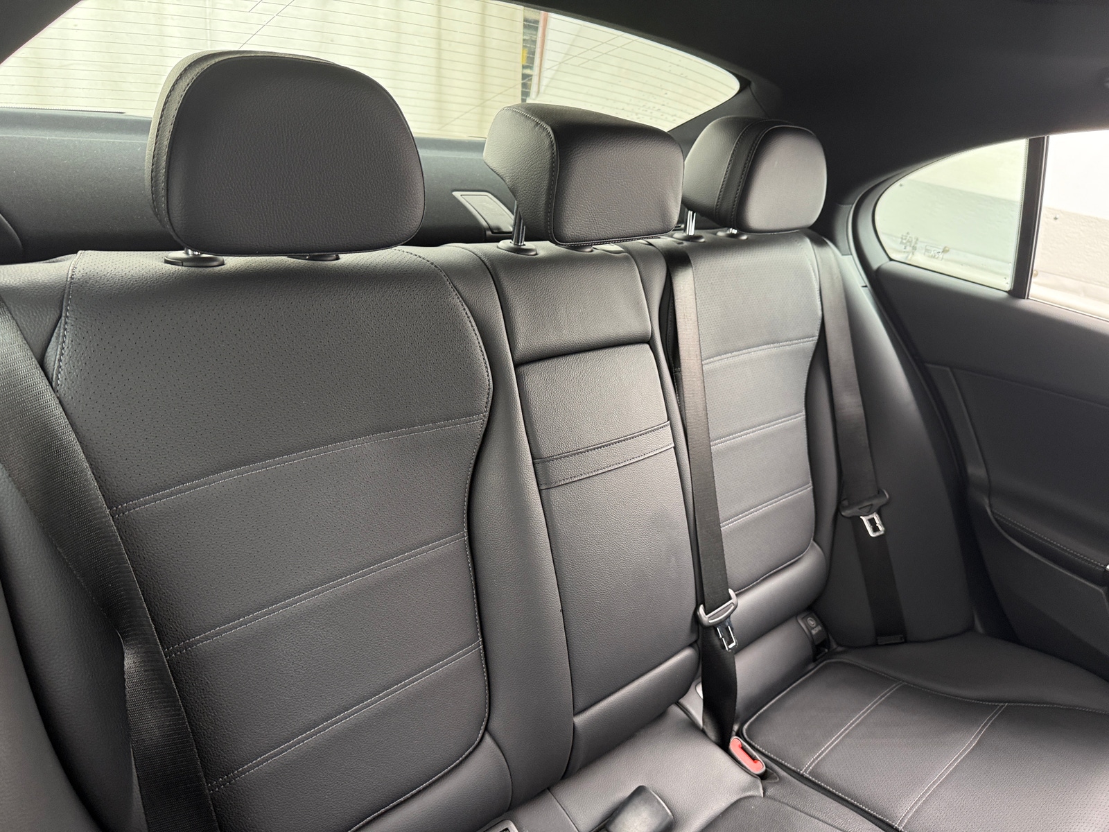 Thumbnail: 2025 Mercedes-Benz C-Class - 5