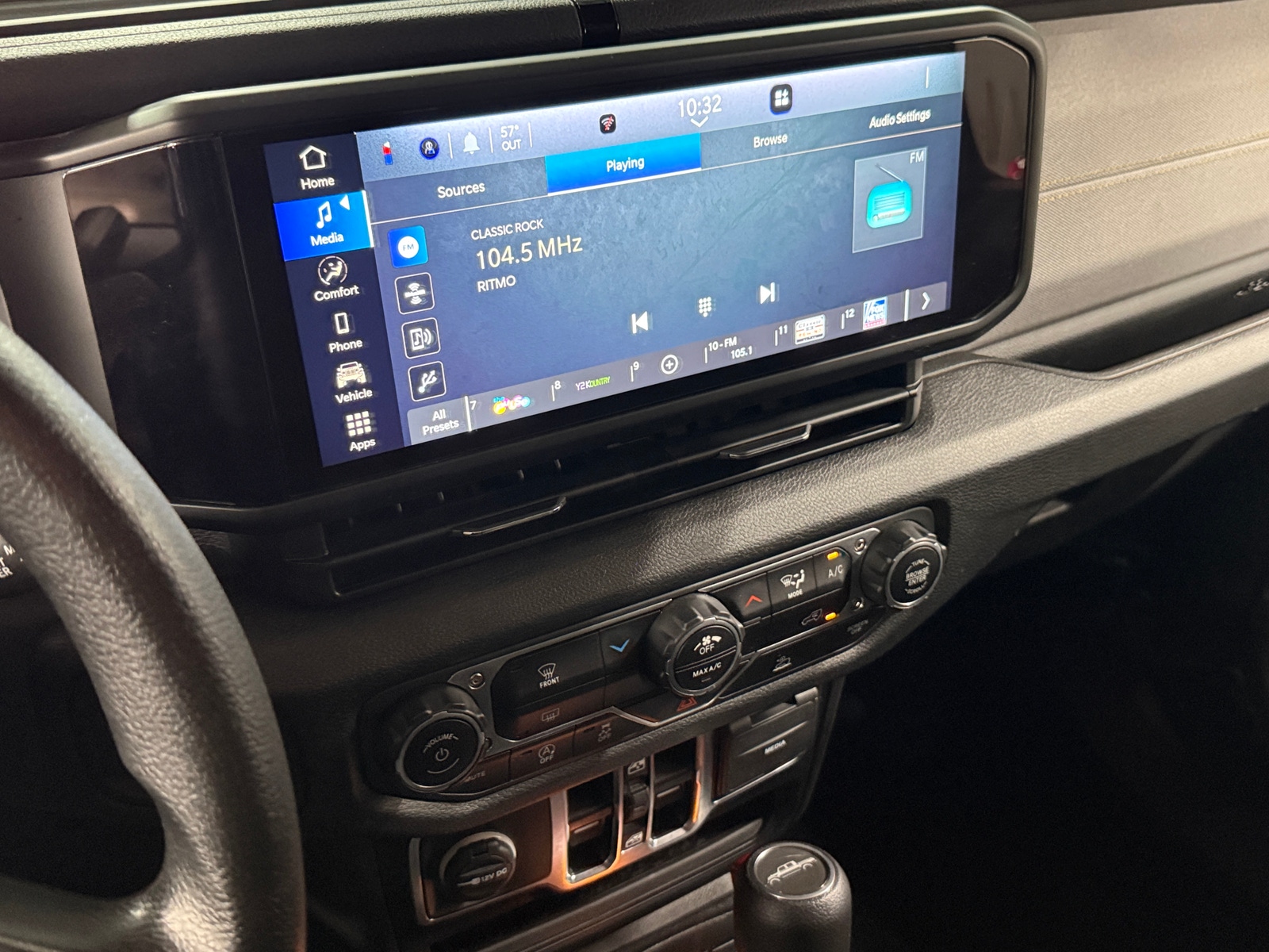 Thumbnail: 2025 Jeep Gladiator - 4