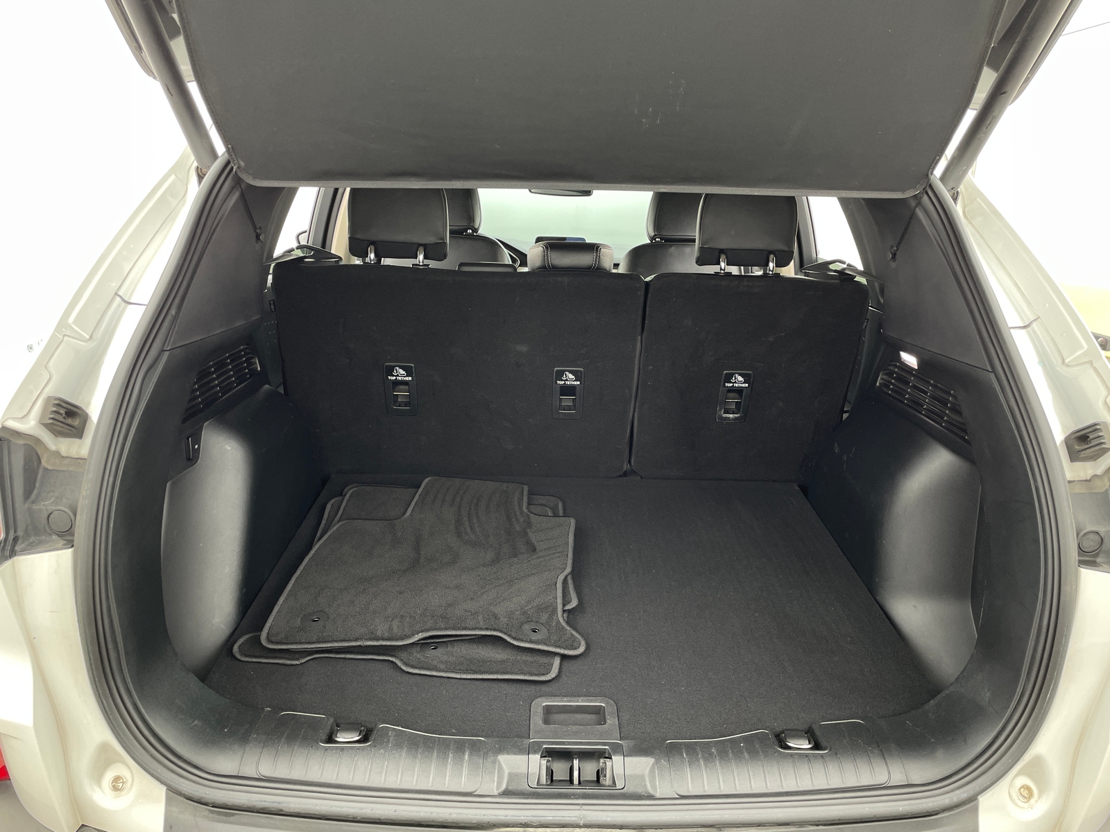 Thumbnail: 2020 Ford Escape - 6