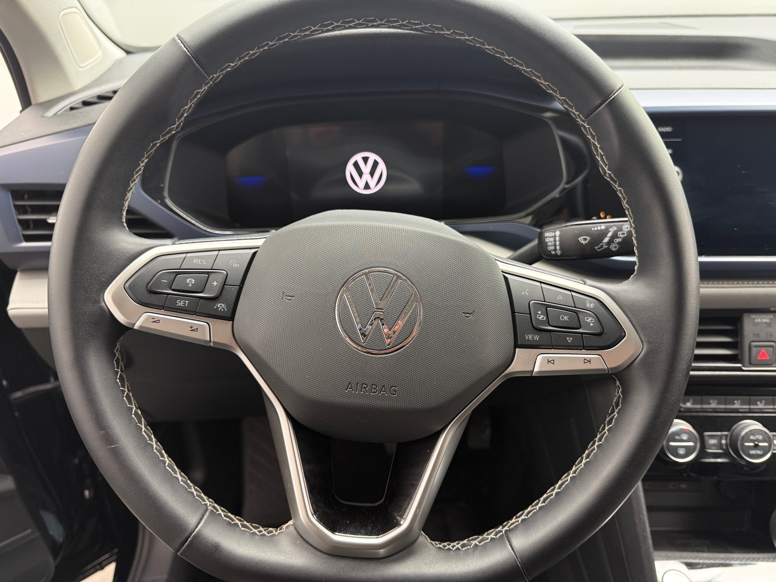 Thumbnail: 2024 Volkswagen Taos - 4