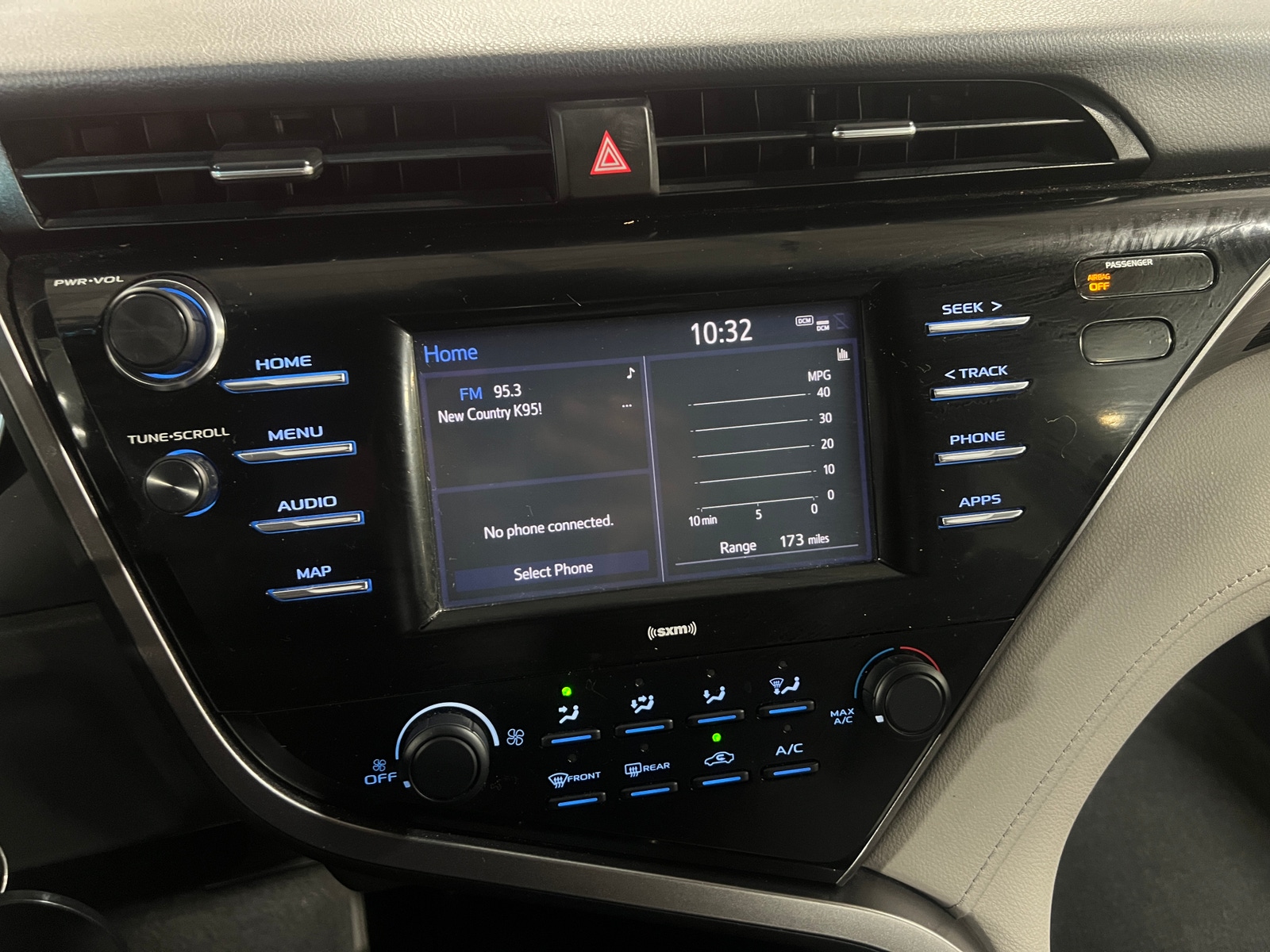 Thumbnail: 2020 Toyota Camry - 4