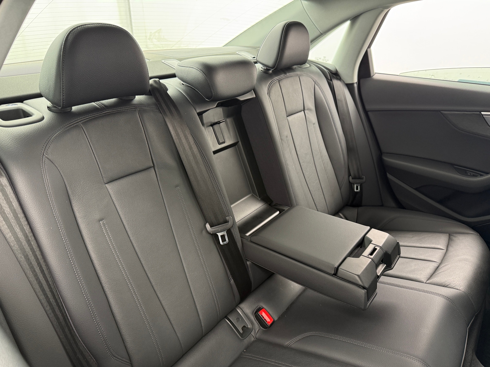 Thumbnail: 2017 Audi A4 - 5