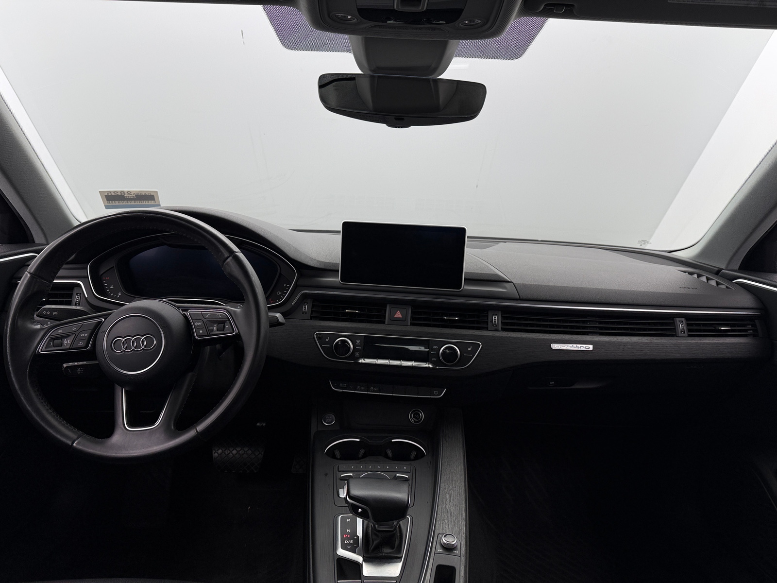 Thumbnail: 2017 Audi A4 - 2