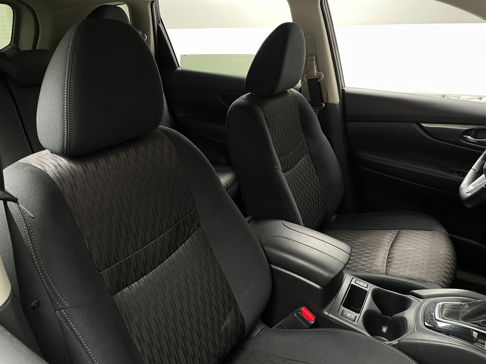 Thumbnail: 2018 Nissan Rogue - 2