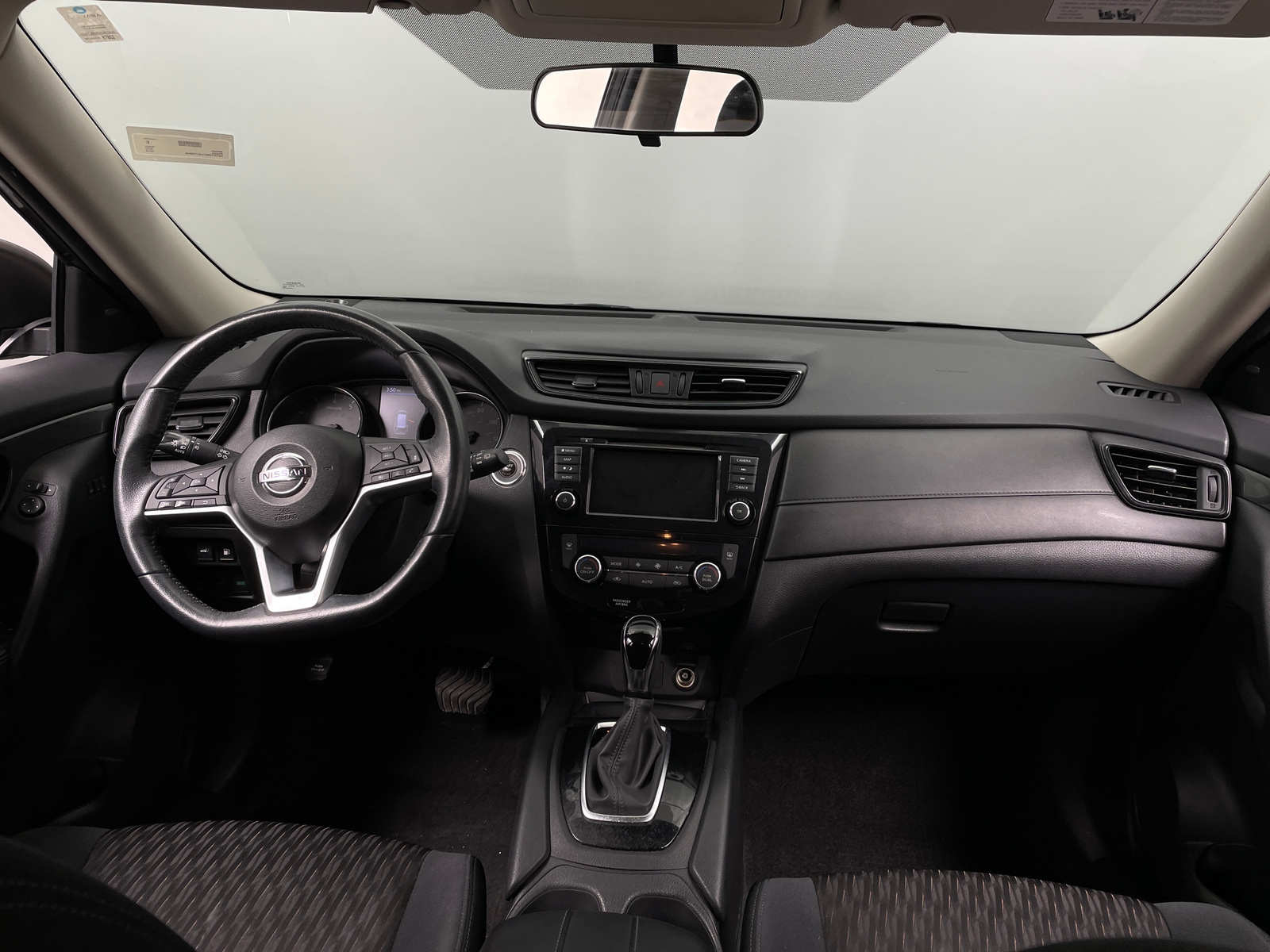 Thumbnail: 2018 Nissan Rogue - 3