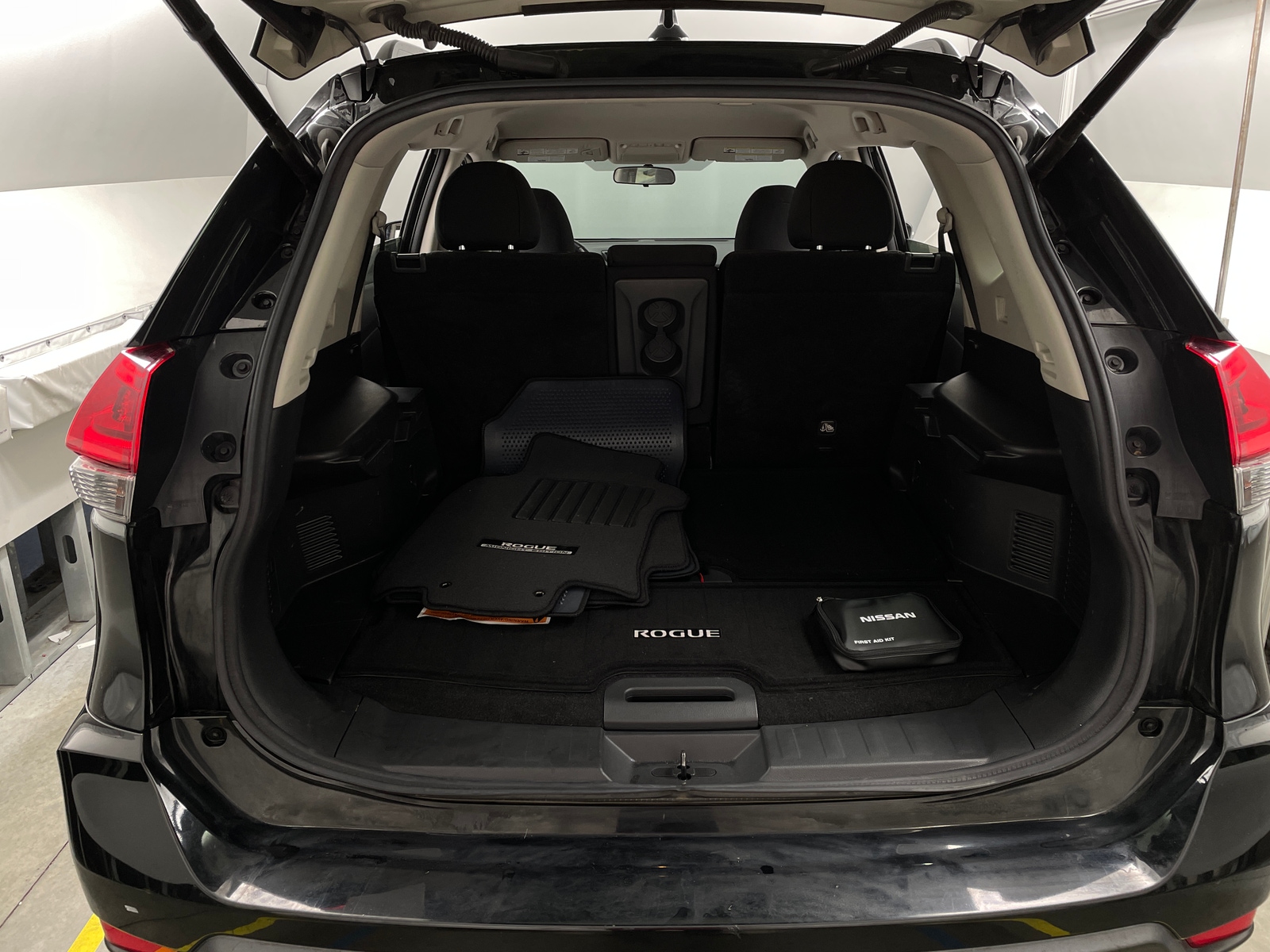 Thumbnail: 2018 Nissan Rogue - 7