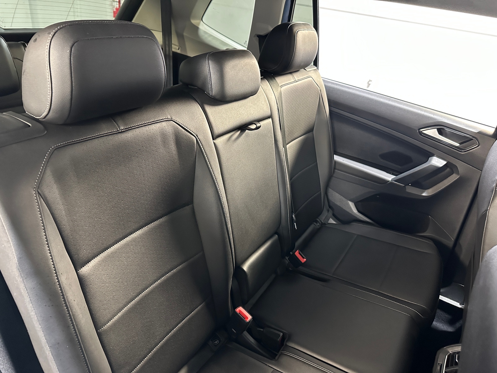 Thumbnail: 2018 Volkswagen Tiguan - 5