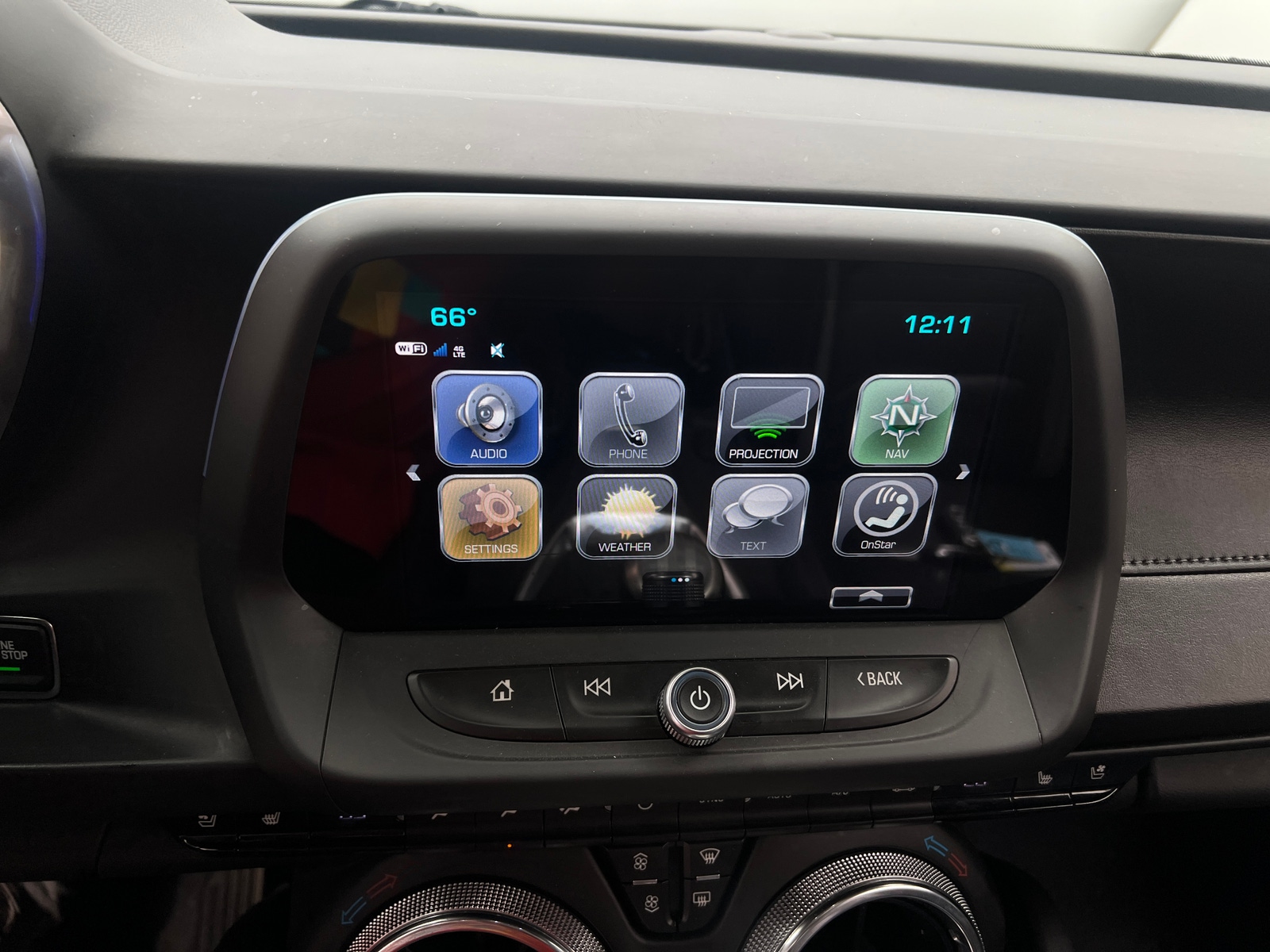 Thumbnail: 2018 Chevrolet Camaro - 3