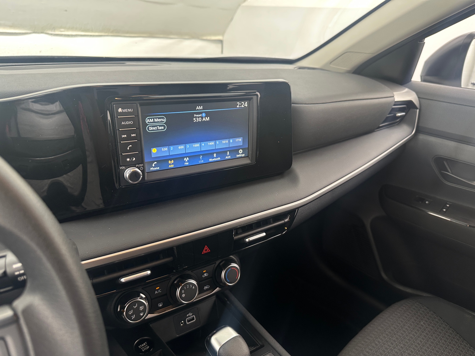 Thumbnail: 2025 Nissan Kicks - 4