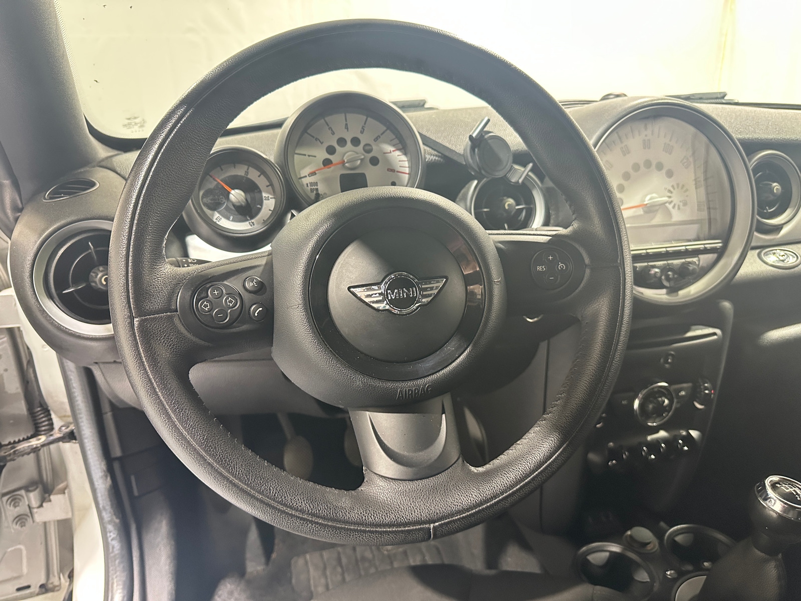 Thumbnail: 2014 MINI Cooper Roadster - 5