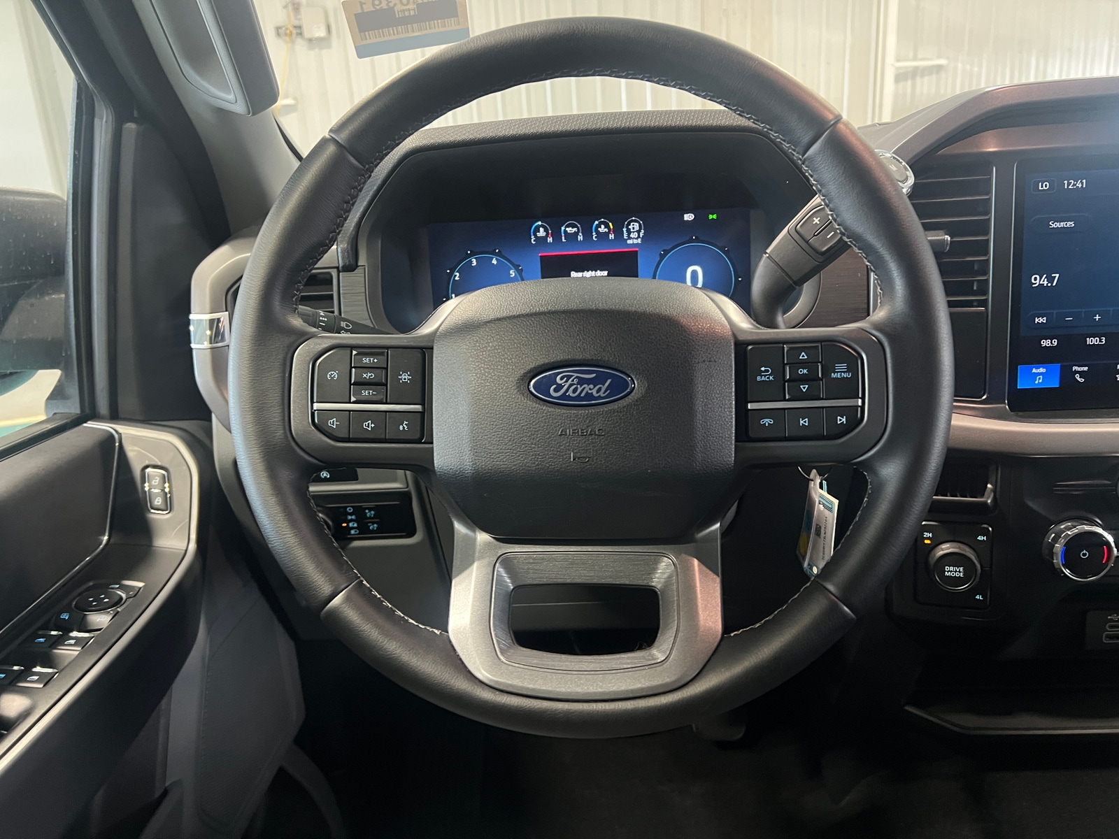 Thumbnail: 2025 Ford Econoline - 5