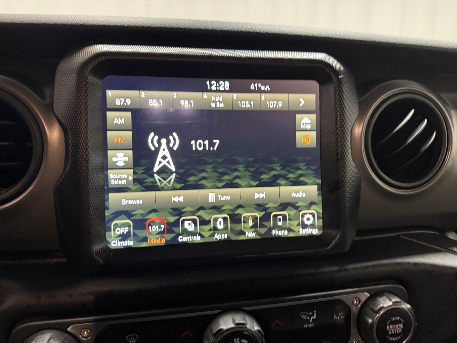 Thumbnail: 2023 Jeep Wrangler - 4