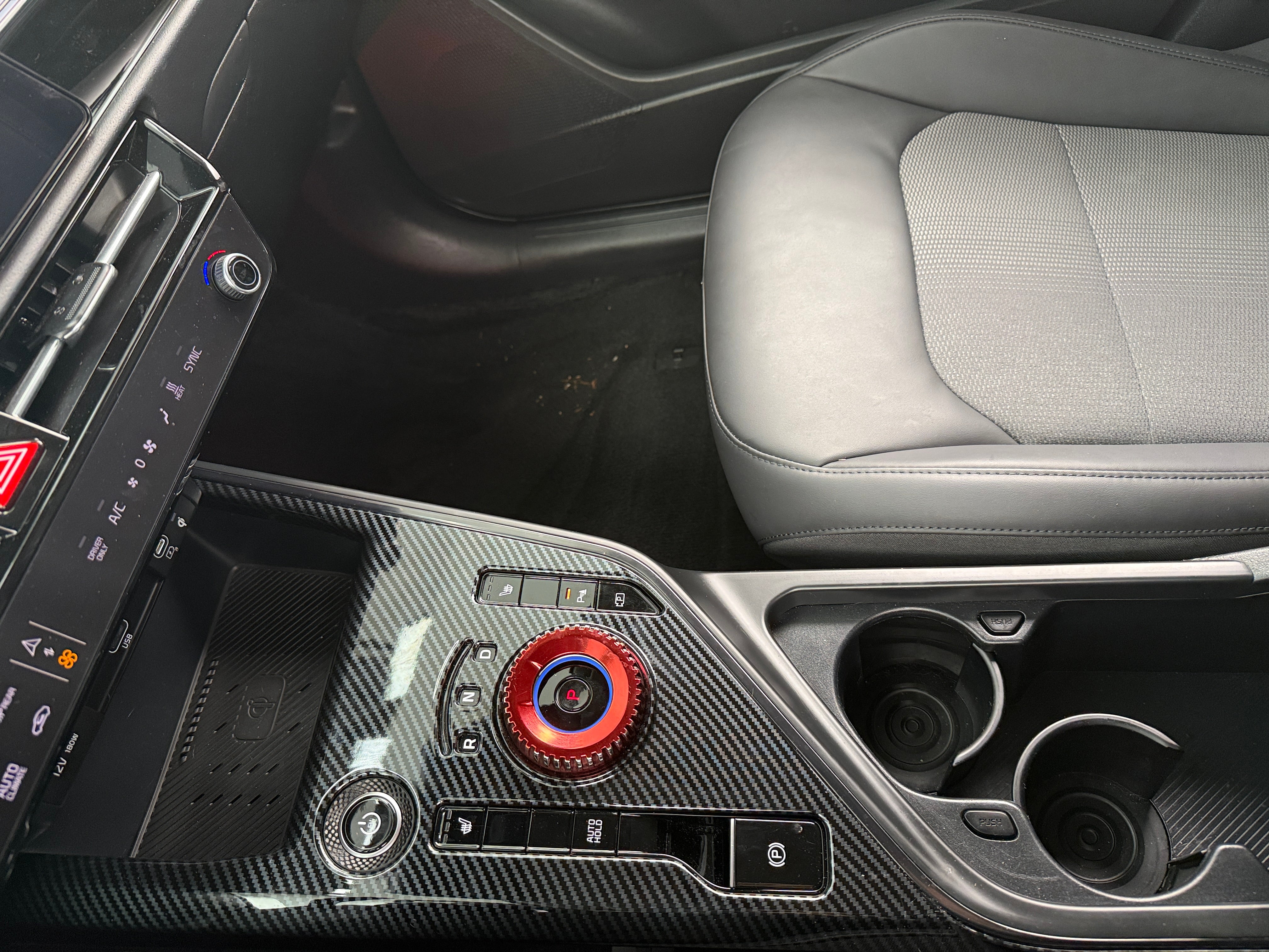 Used 2023 Kia Niro Wind with VIN KNDCR3L11P5019436 for sale in Oak Creek, WI