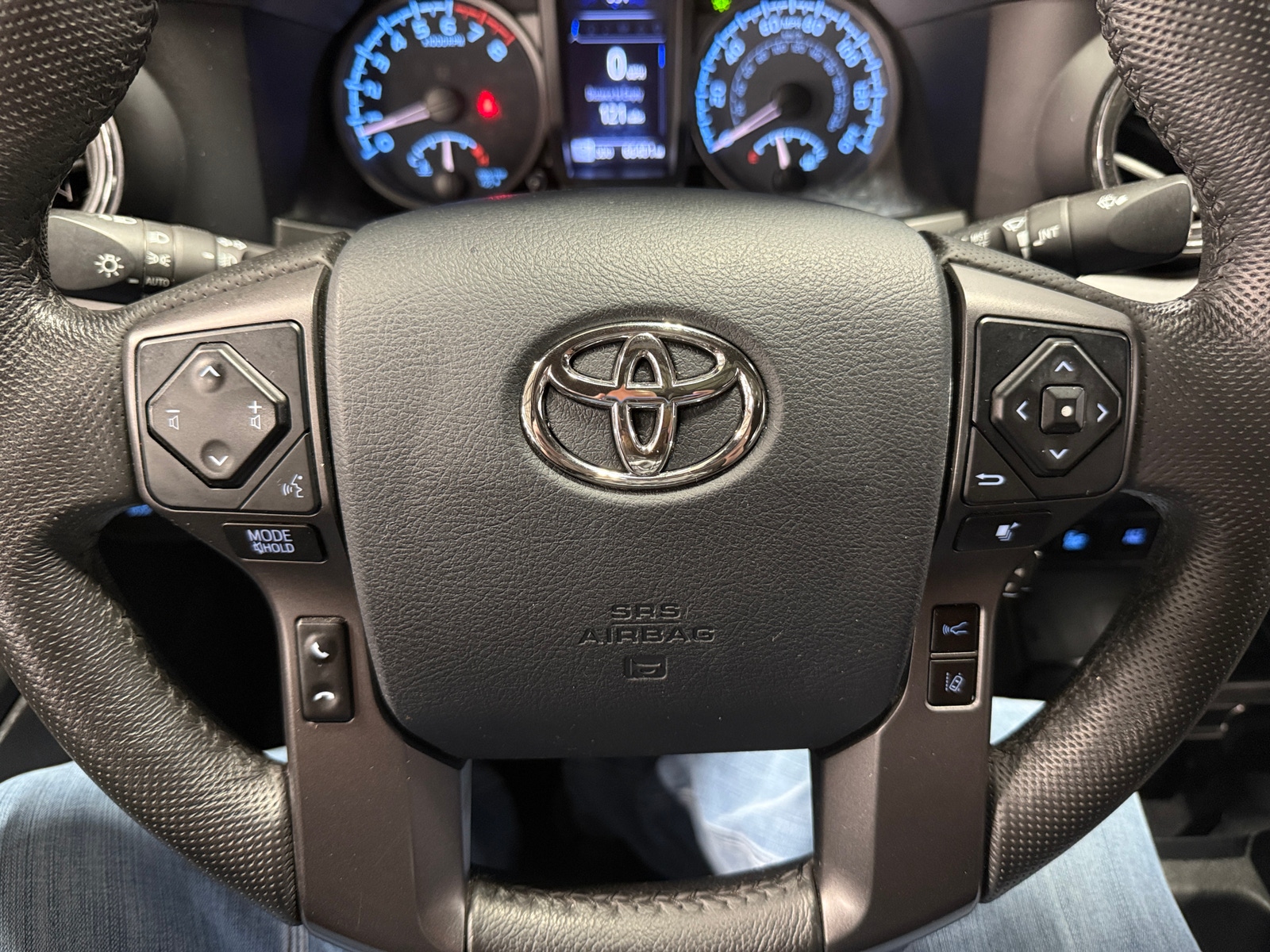 Thumbnail: 2020 Toyota Tacoma - 5