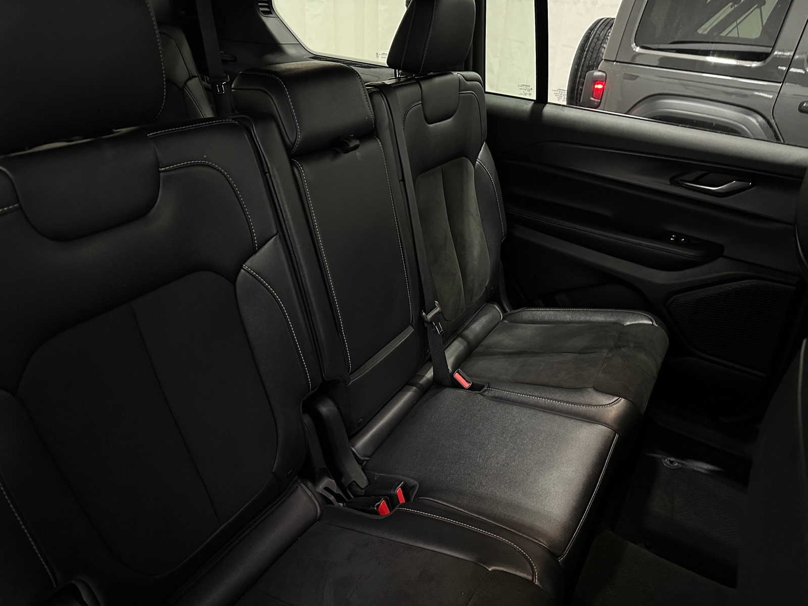 Thumbnail: 2024 Jeep Grand Cherokee L - 6