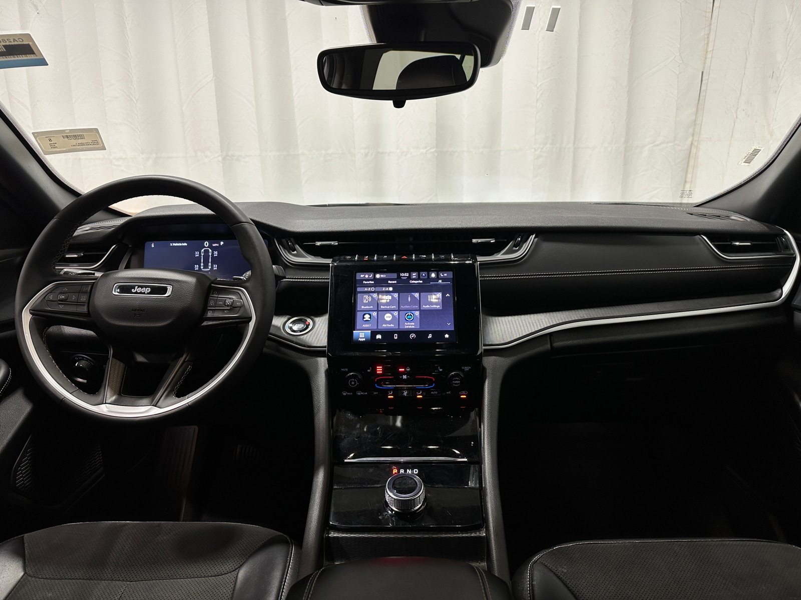 Thumbnail: 2024 Jeep Grand Cherokee L - 3