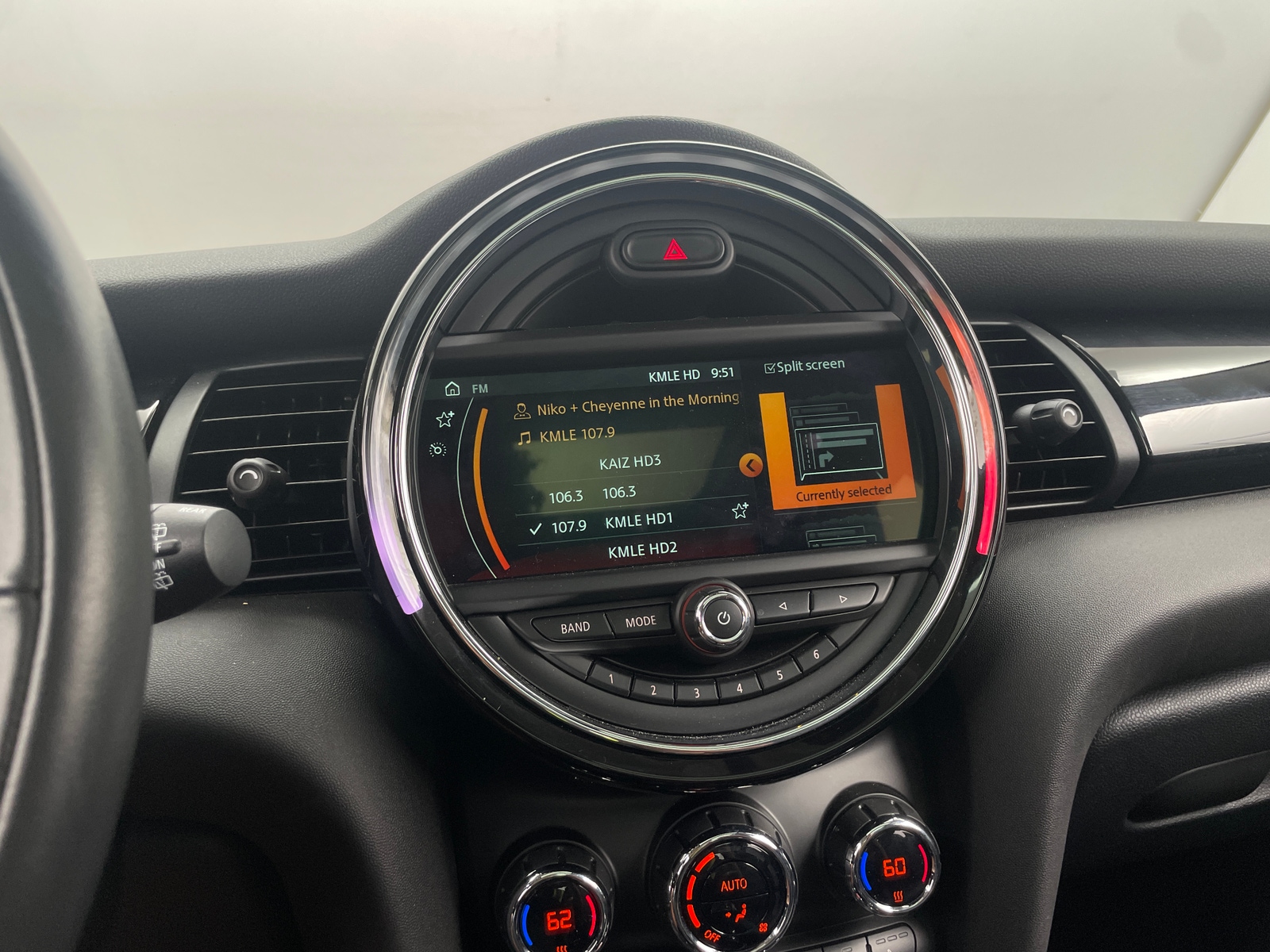 Thumbnail: 2019 MINI Cooper Hardtop - 3