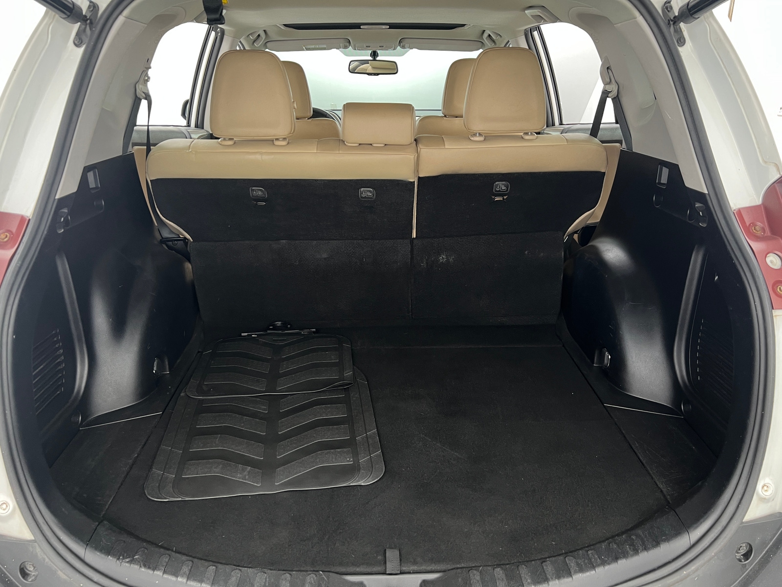 Thumbnail: 2014 Toyota RAV4 - 6