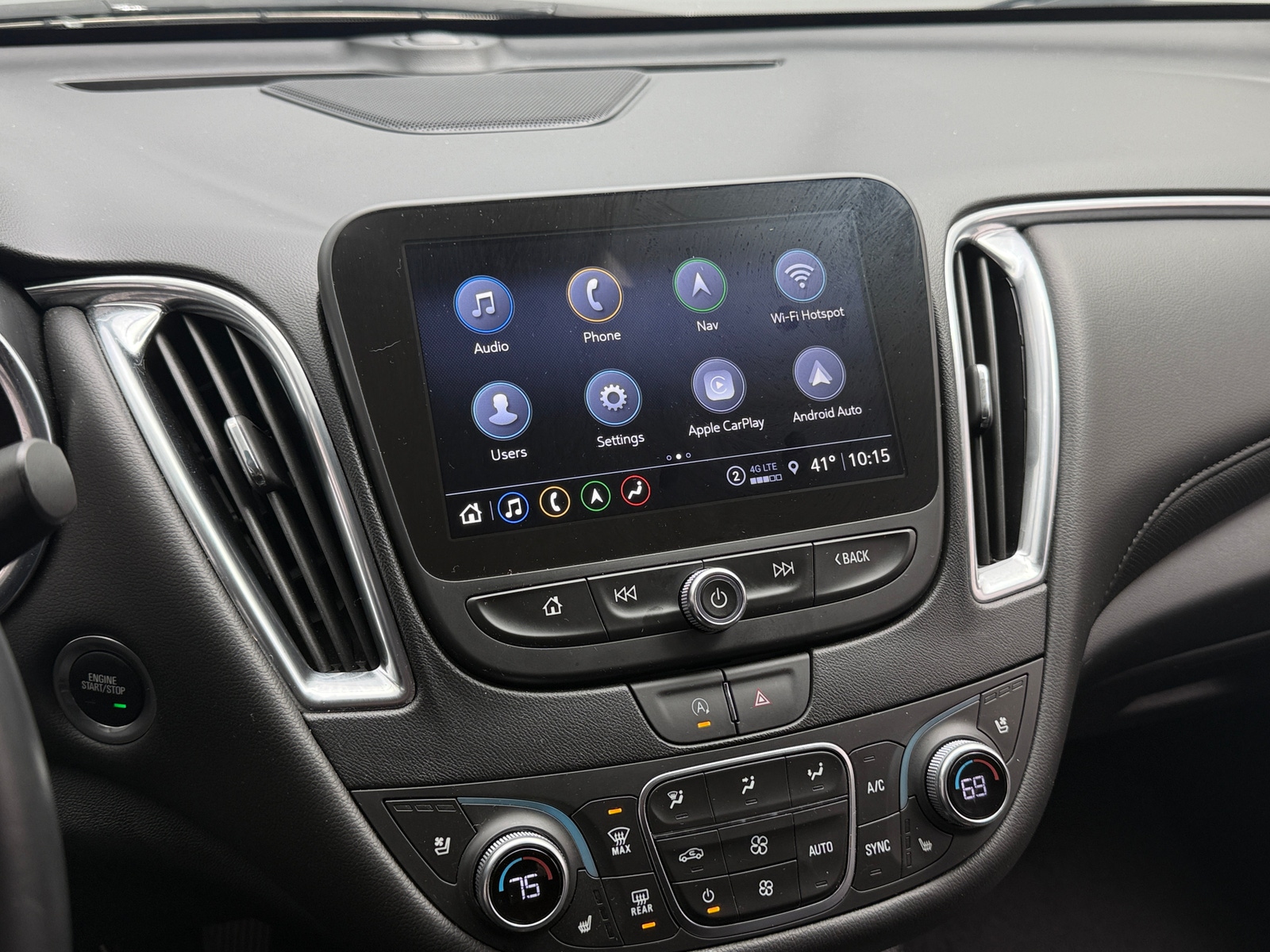 Thumbnail: 2024 Chevrolet Malibu - 3