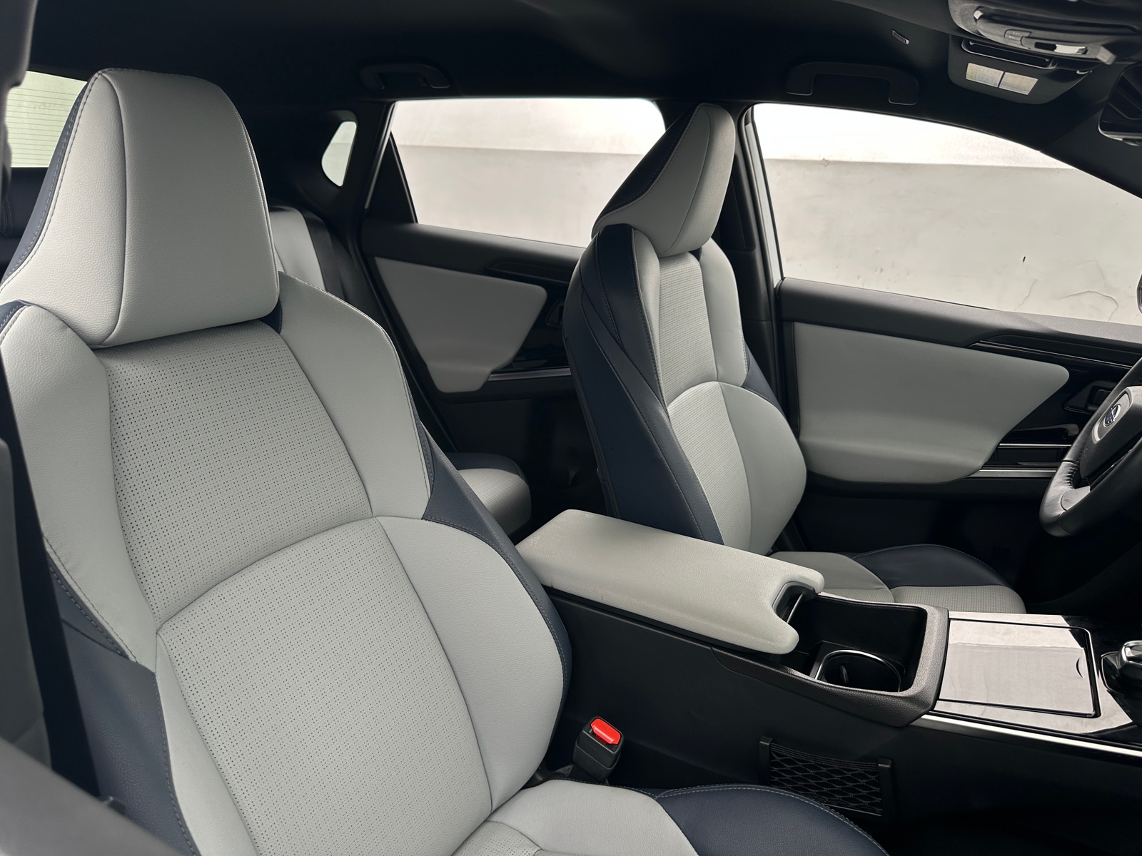 Thumbnail: 2023 Subaru Solterra - 2