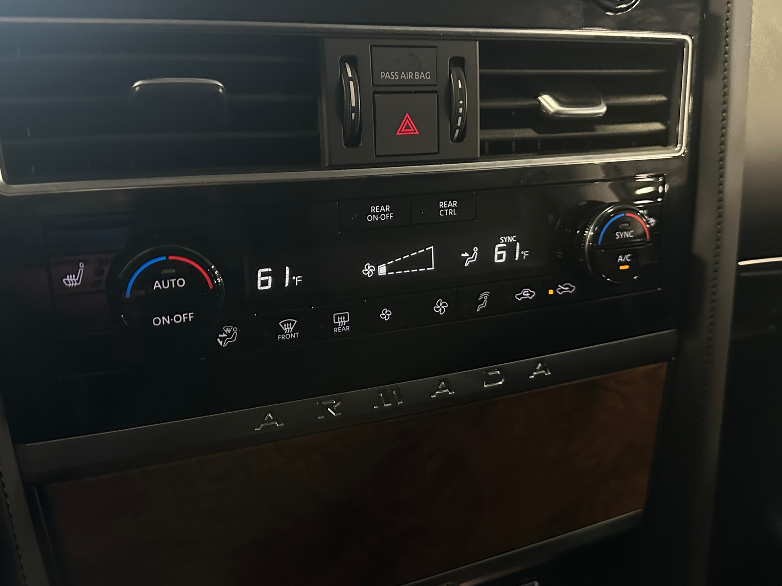 Thumbnail: 2024 Nissan Armada - 3