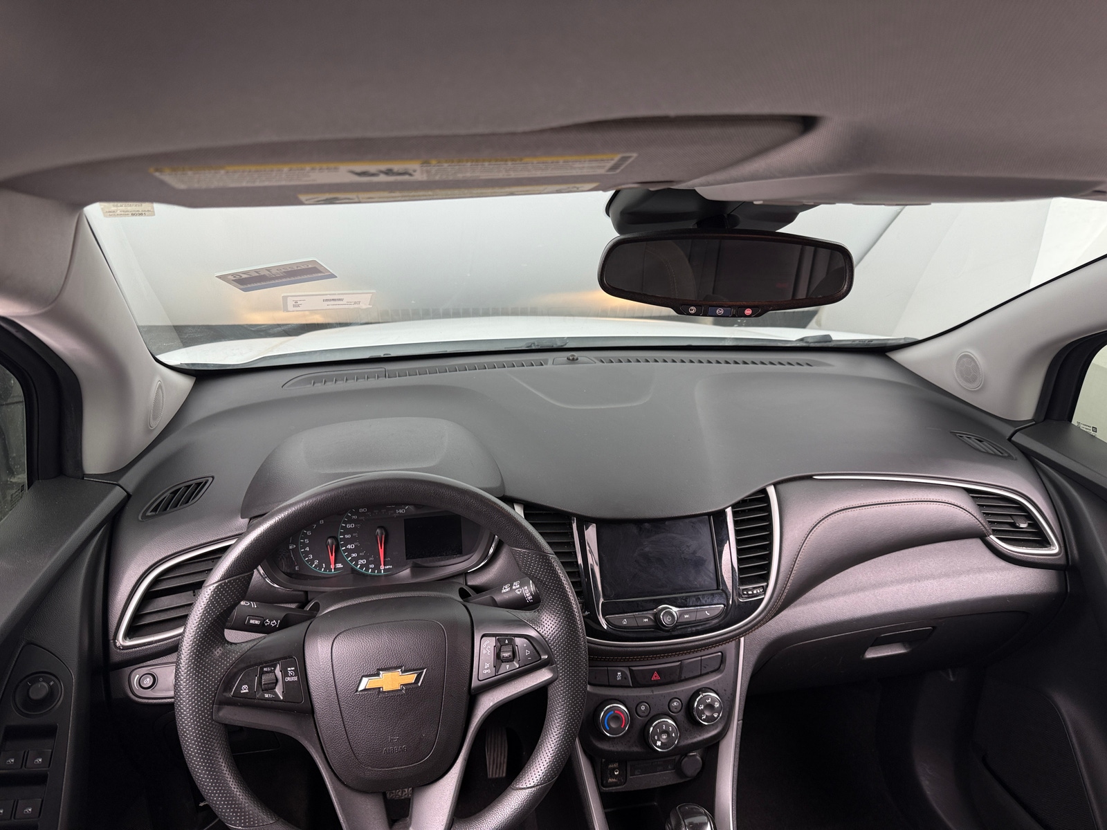 Thumbnail: 2022 Chevrolet Trax - 3