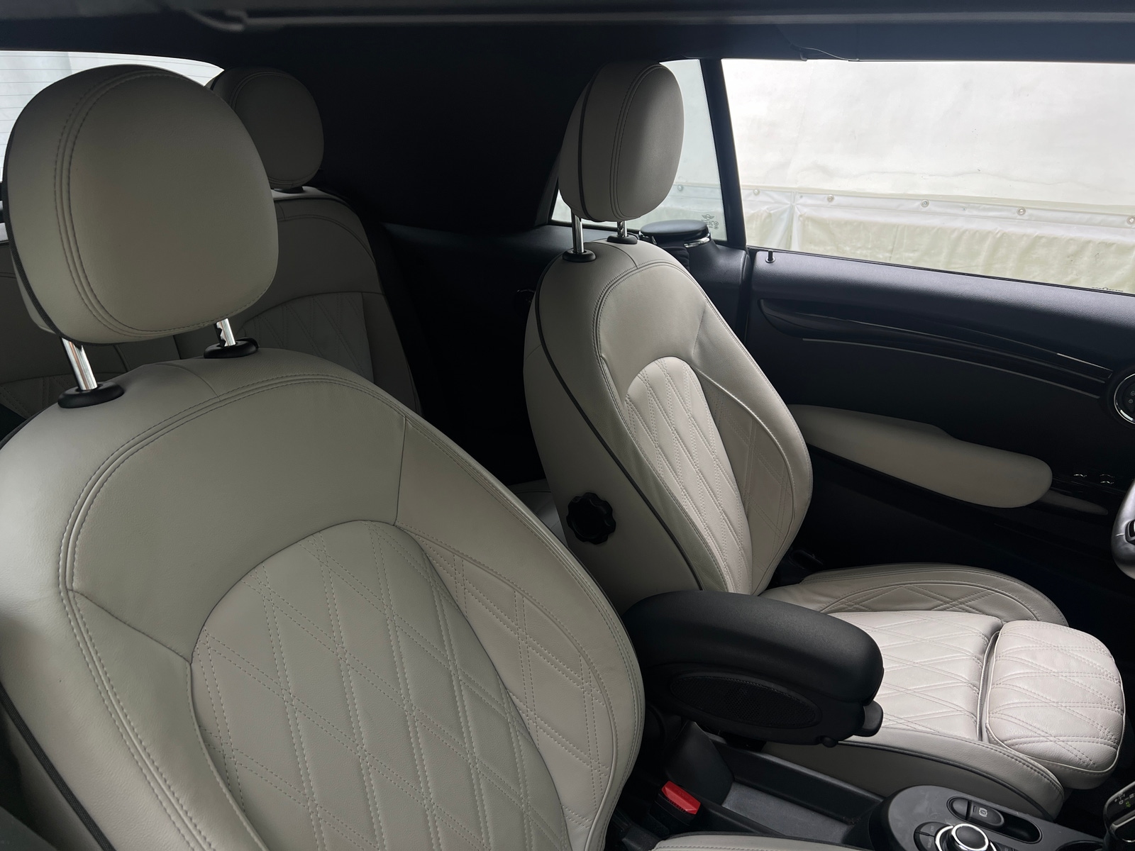 Thumbnail: 2023 MINI Cooper Convertible - 6