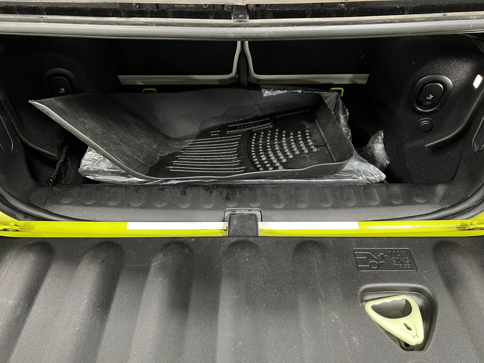 Thumbnail: 2023 MINI Cooper Convertible - 7